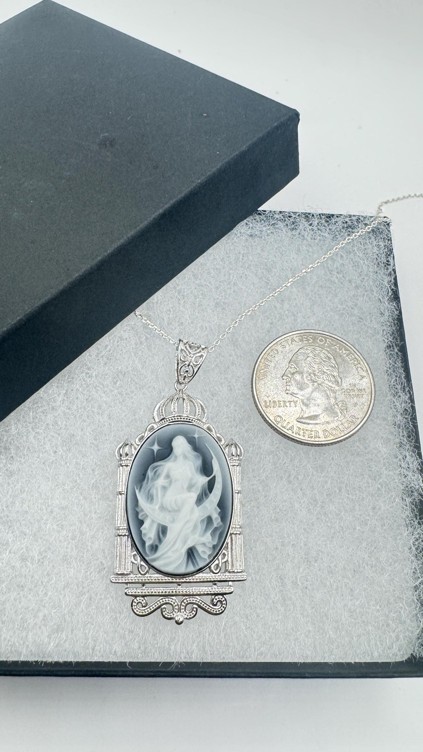 Vintage Moon Goddess Genuine Black Onyx Cameo 925 Sterling Silver Necklace