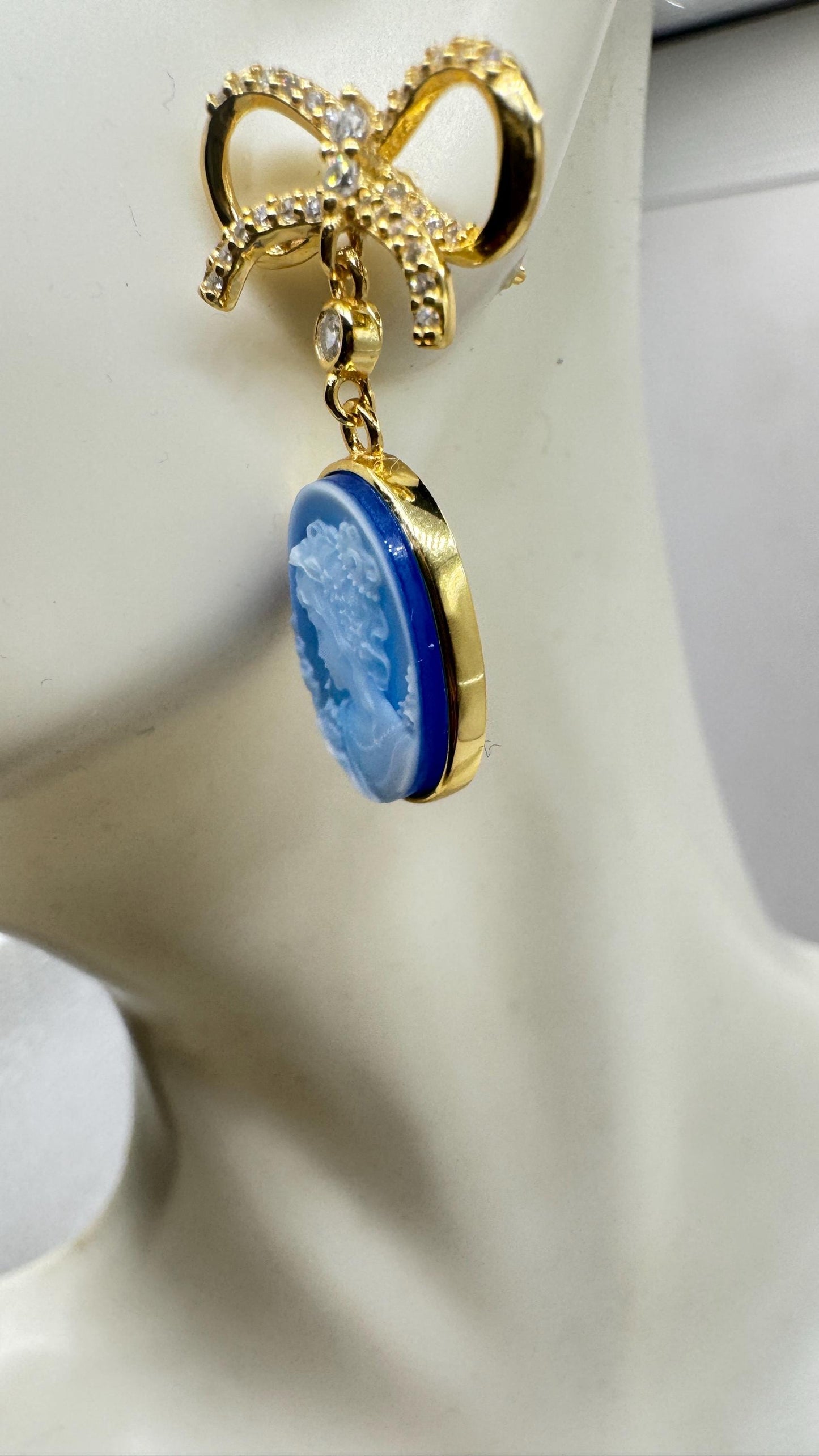 Vintage Blue Onyx Cameo Yellow Golden 925 Sterling Silver Earrings