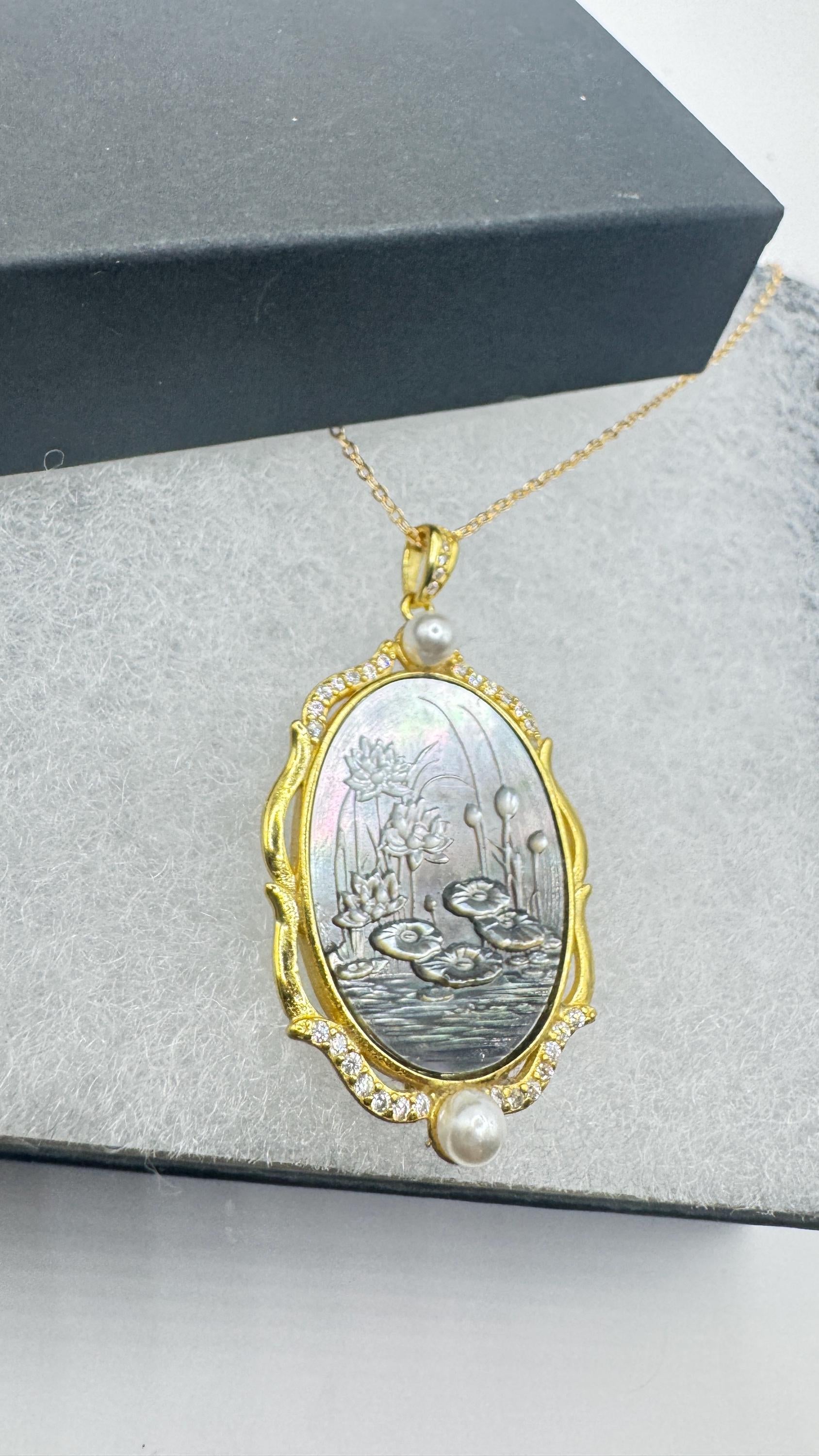 Vintage Lotus Flower Genuine Abalone Cameo Golden 925 Sterling Silver Necklace