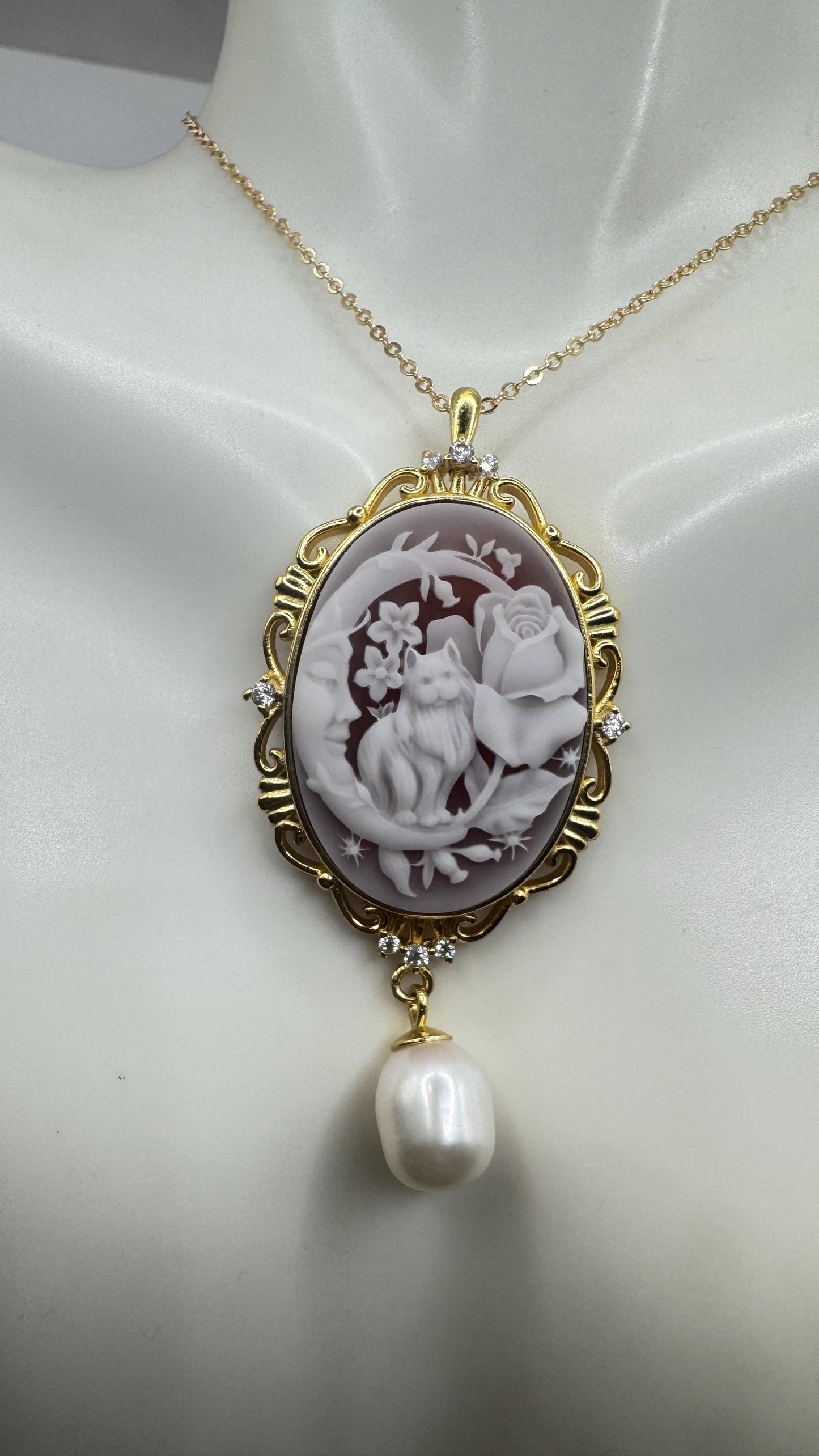 Vintage Red Onyx Cameo Golden 925 Sterling silver Necklace Choker