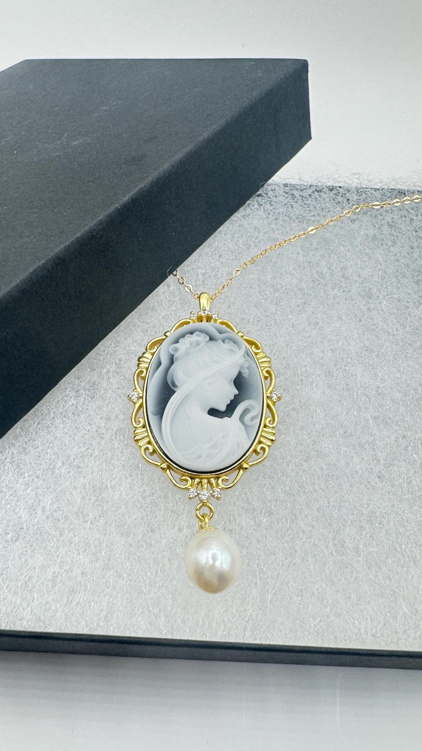 Vintage Onyx Cameo Golden 925 Sterling silver Necklace Choker