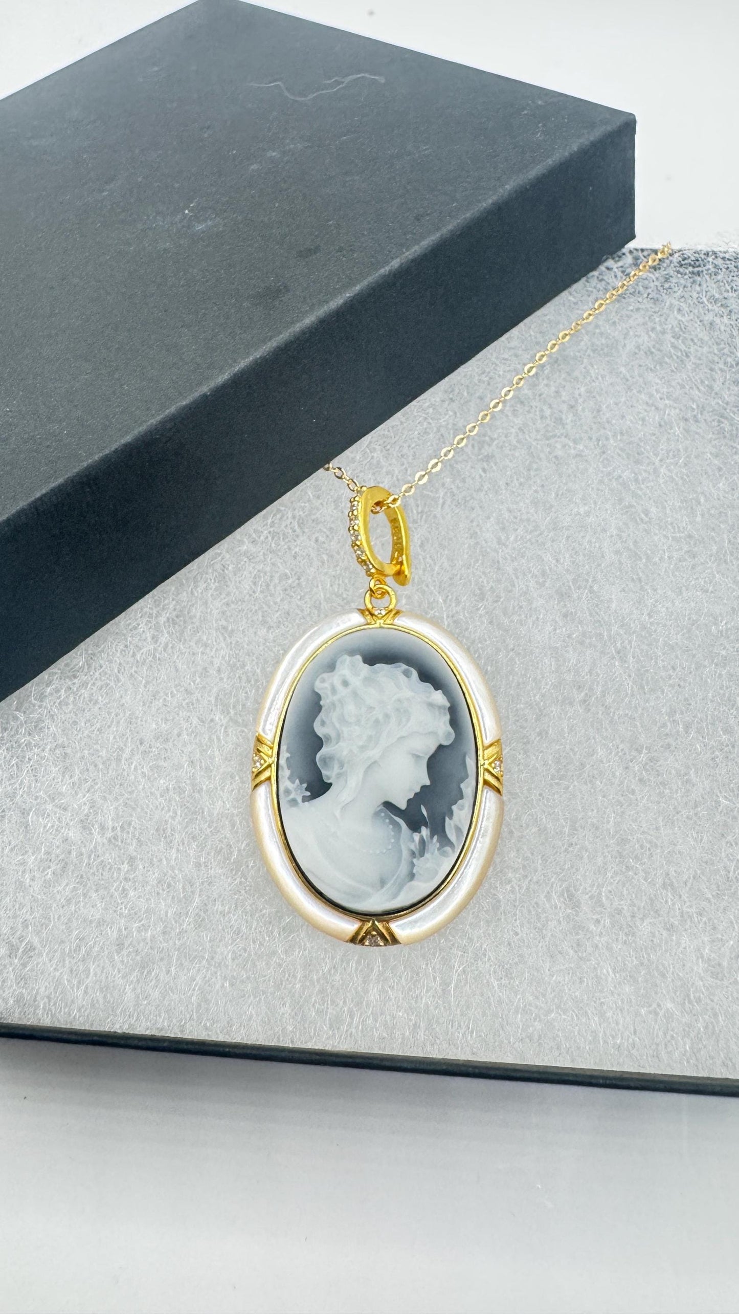 Vintage Onyx Cameo Golden 925 Sterling silver Necklace Choker