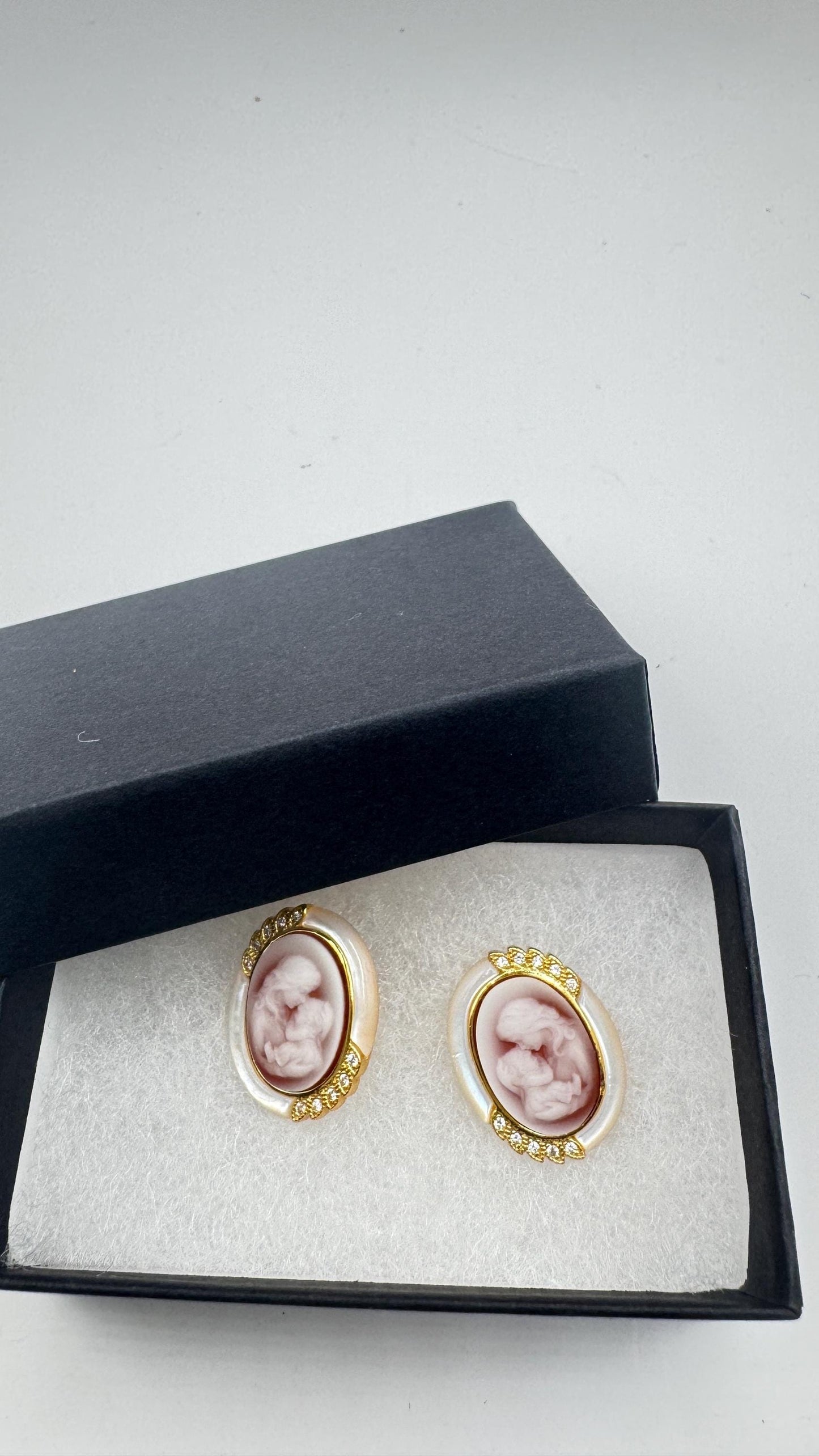 Vintage Mother Child Cameo Golden 925 Sterling Silver Stud Earrings