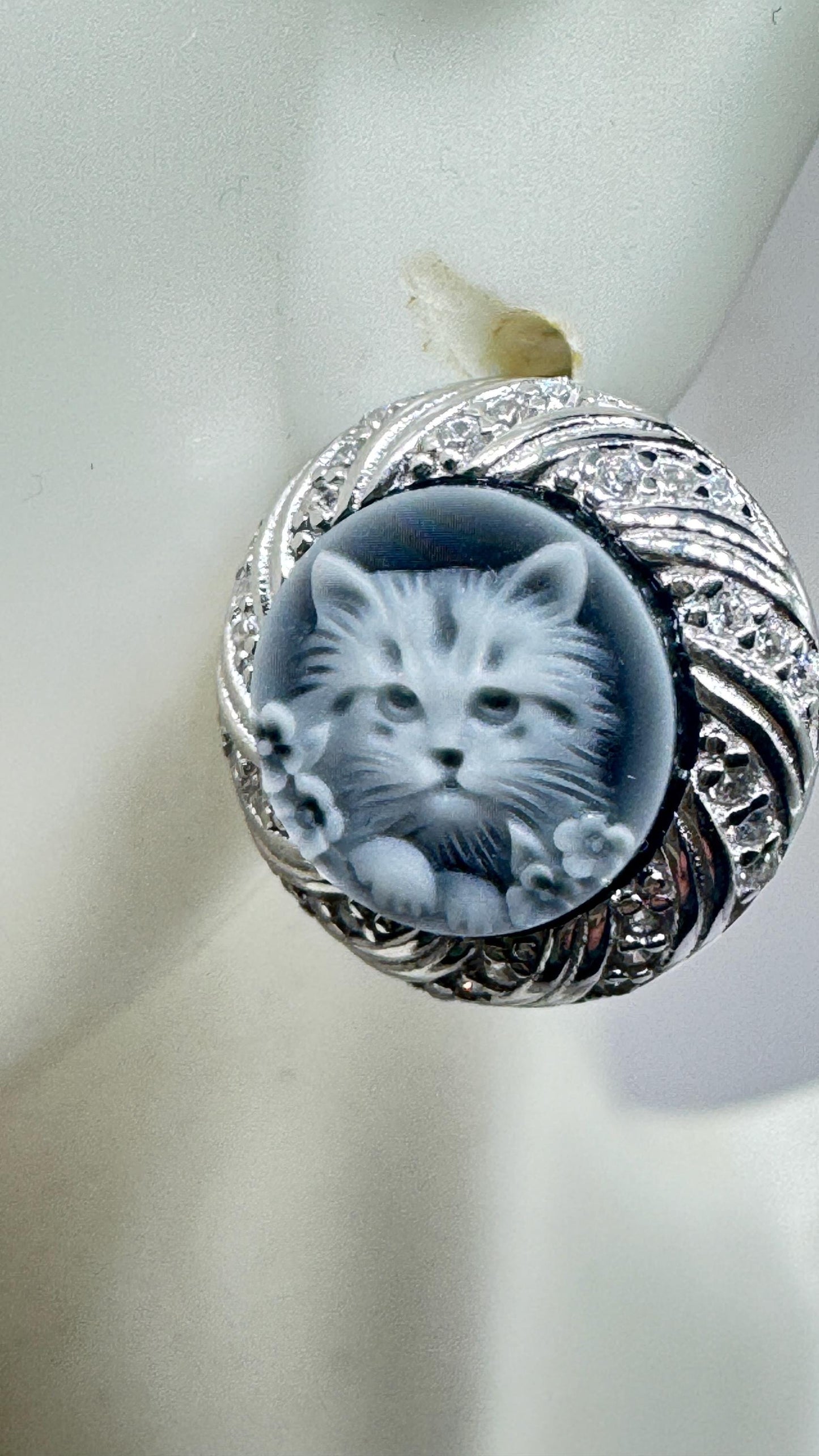 Vintage Cat Cameo Golden 925 Sterling Silver Stud Earrings