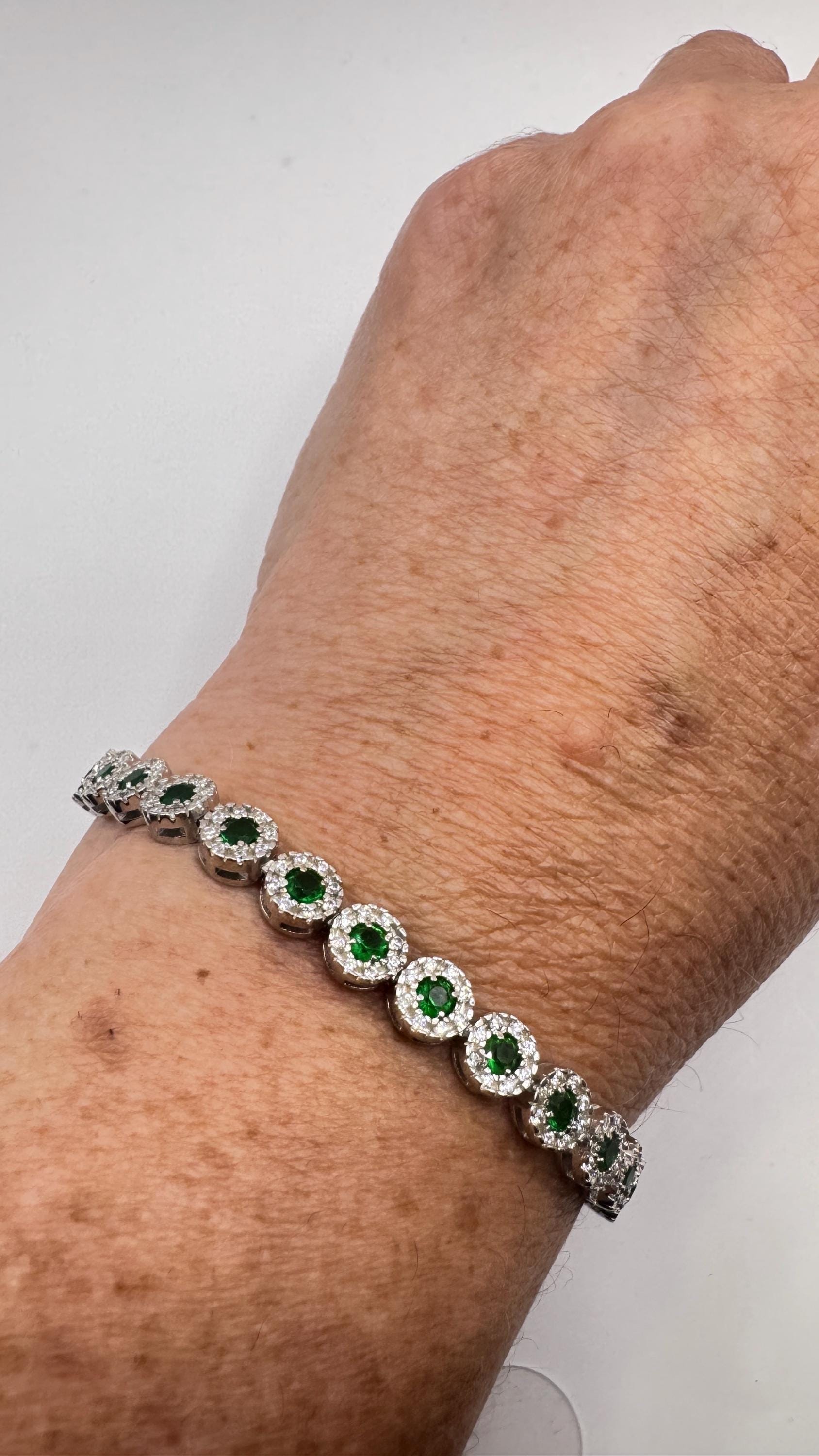 Vintage Handmade Real Green Emerald Rhodium Finished Sterling Silver Tennis Bracelet