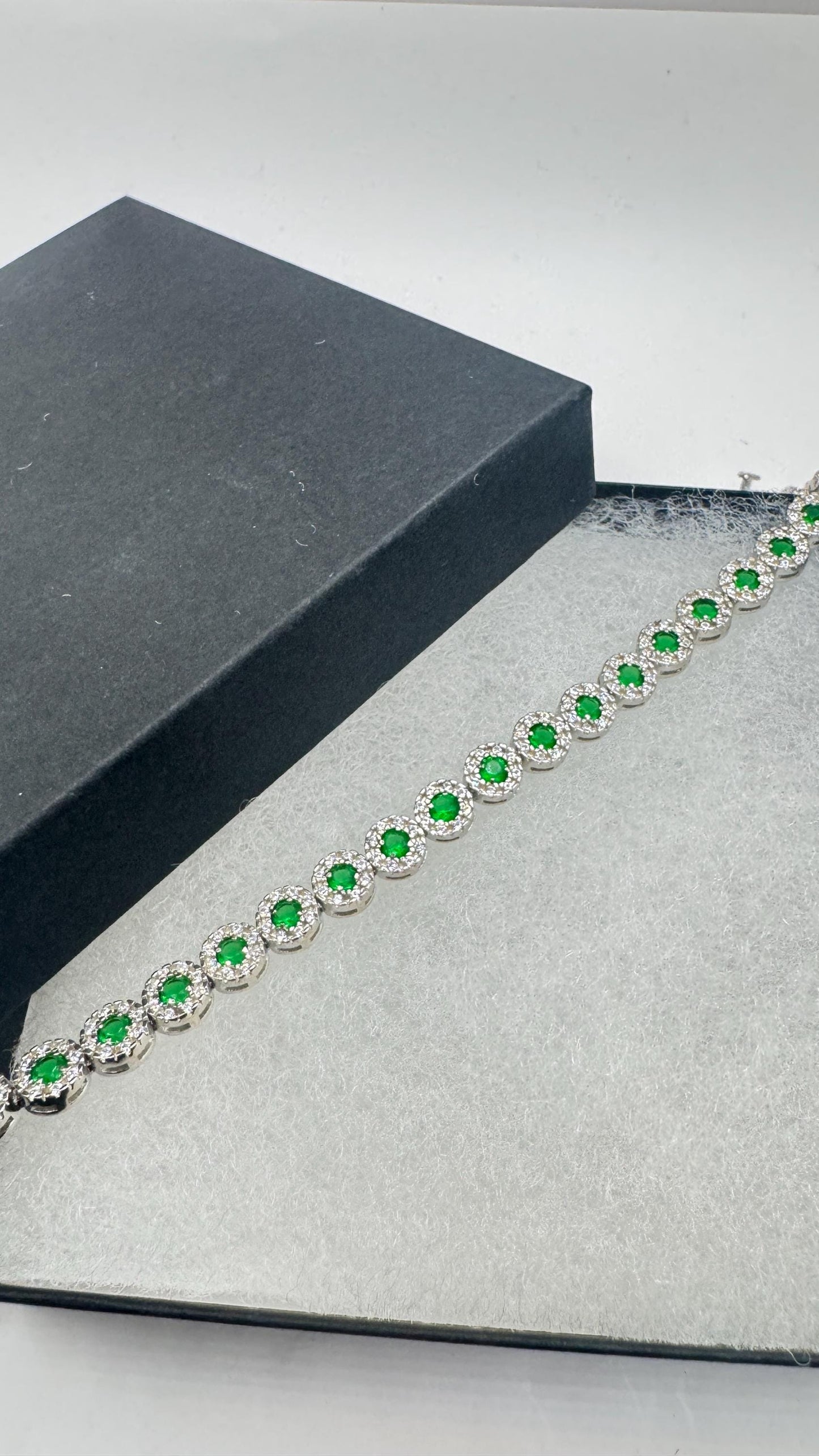 Vintage Handmade Real Green Emerald Rhodium Finished Sterling Silver Tennis Bracelet