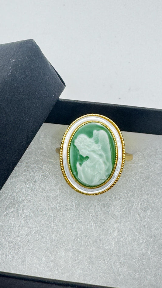 Vintage Green Onyx Angel Cameo Golden 925 Sterling Silver Cocktail Ring