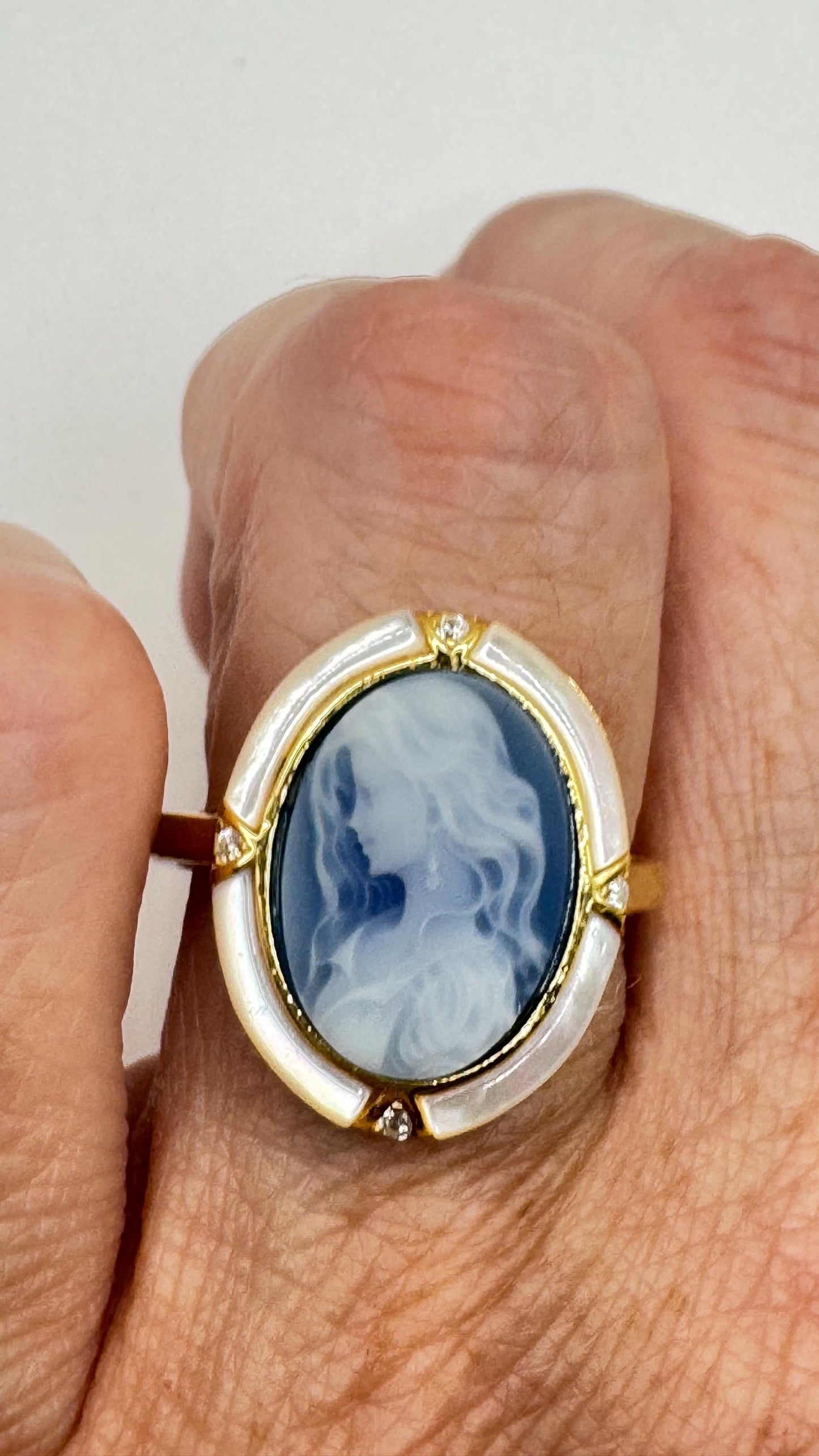 Vintage Blue Onyx Cameo Golden 925 Sterling Silver Cocktail Ring