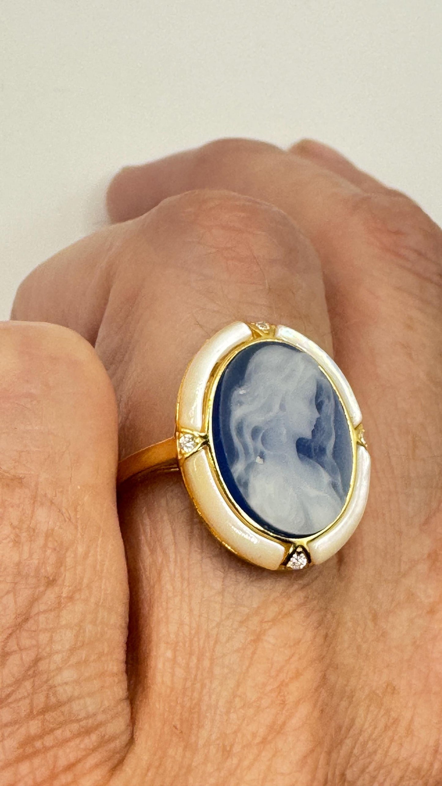 Vintage Blue Onyx Cameo Golden 925 Sterling Silver Cocktail Ring