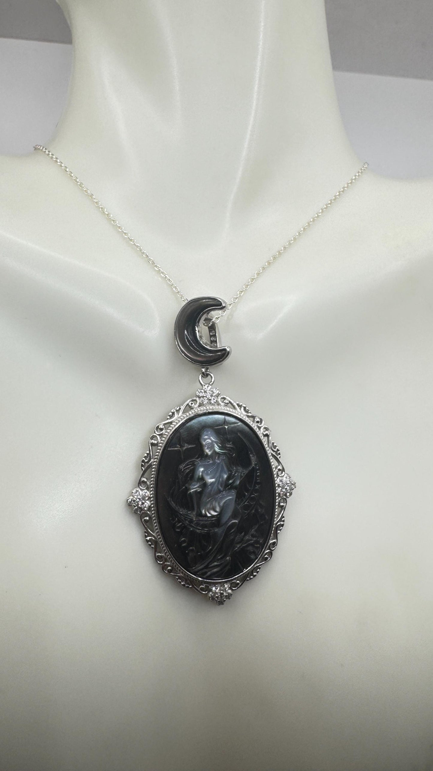 Vintage Moon Goddess Genuine Abalone Cameo Sterling Silver Necklace