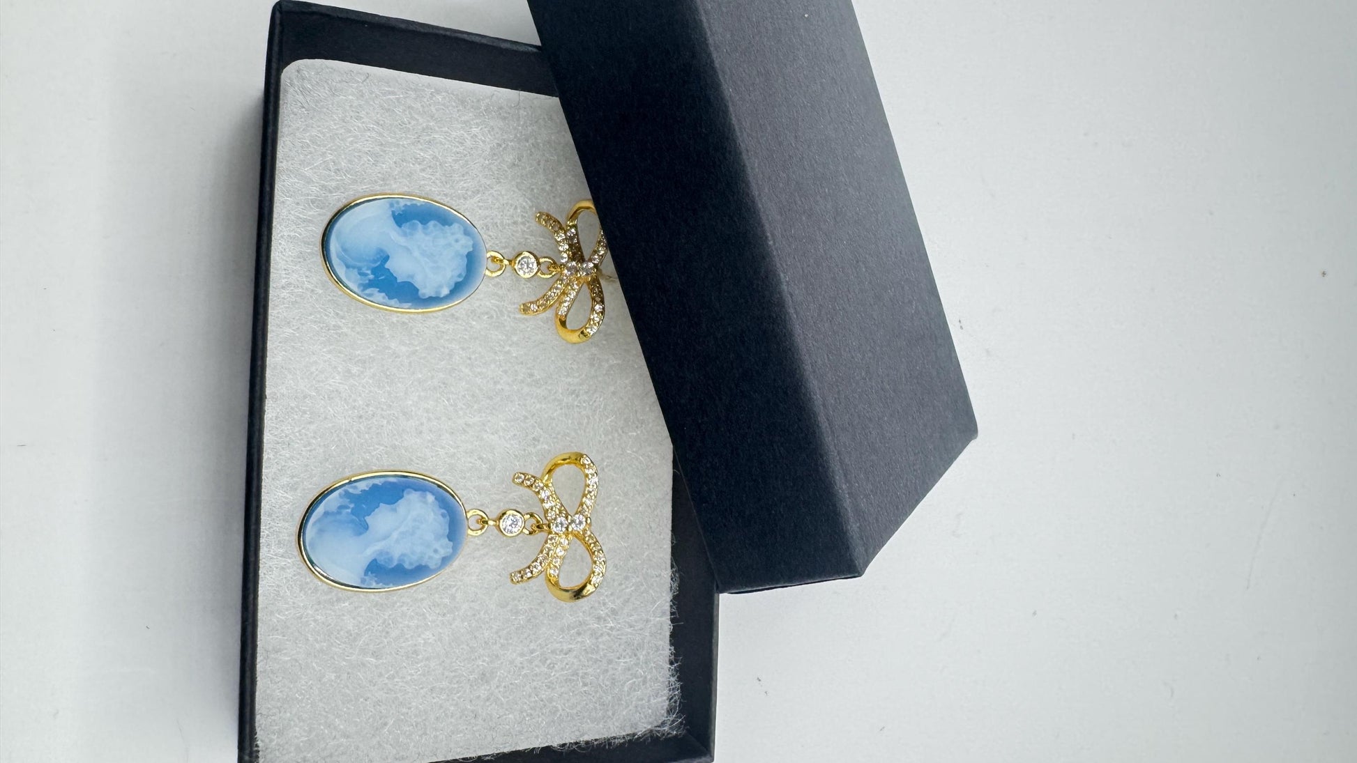Vintage Blue Onyx Cameo Yellow Golden 925 Sterling Silver Earrings