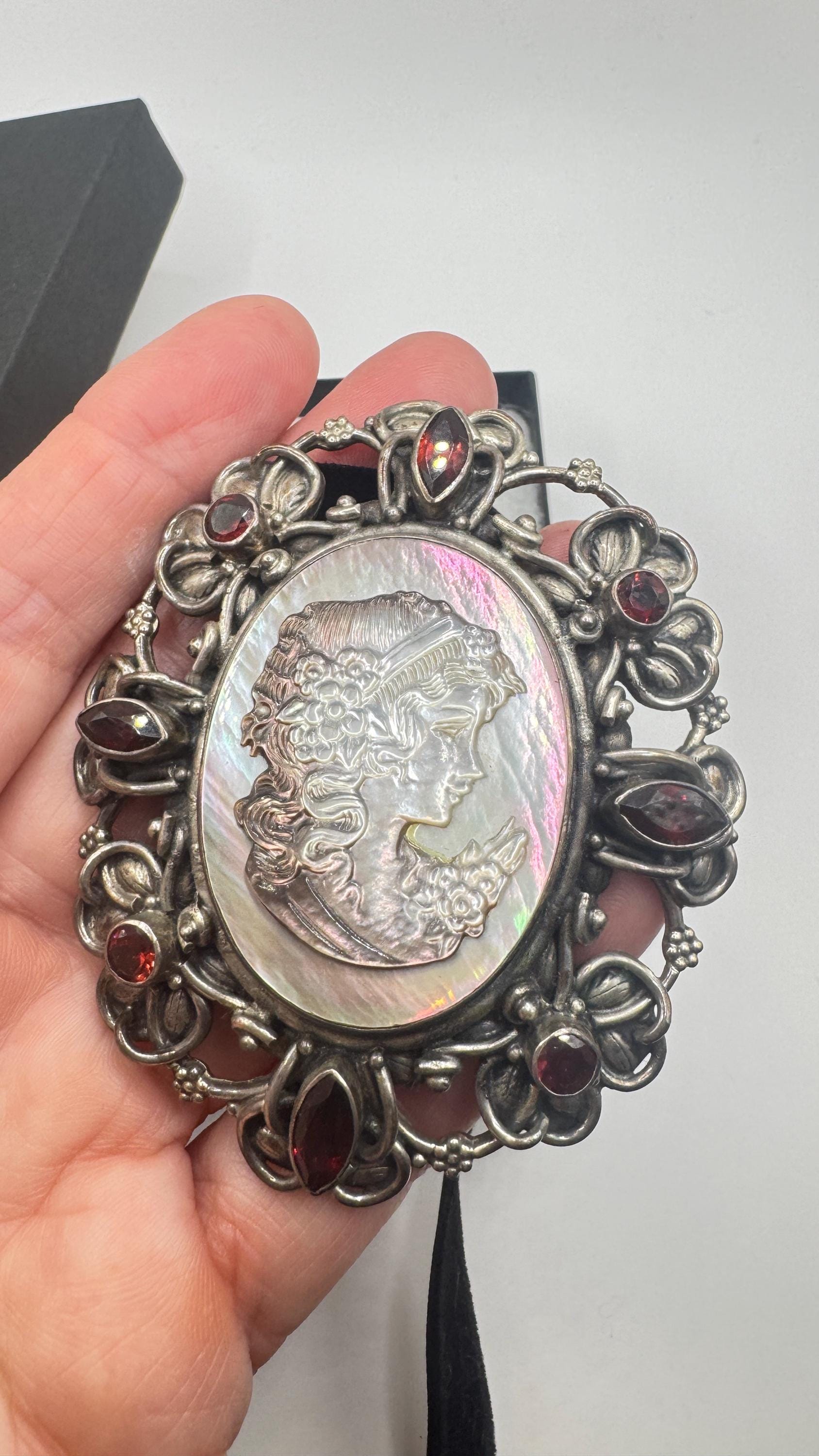 Vintage Black Onyx Mother of Pearl Cameo Choker 925 Sterling Silver Necklace