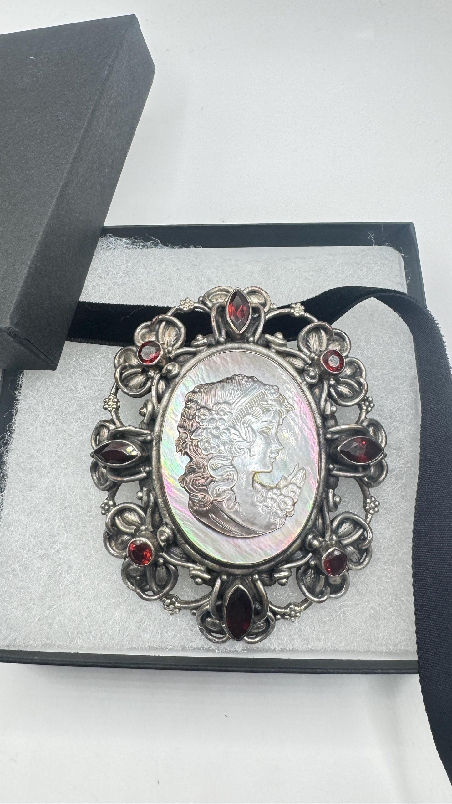 Vintage Black Onyx Mother of Pearl Cameo Choker 925 Sterling Silver Necklace