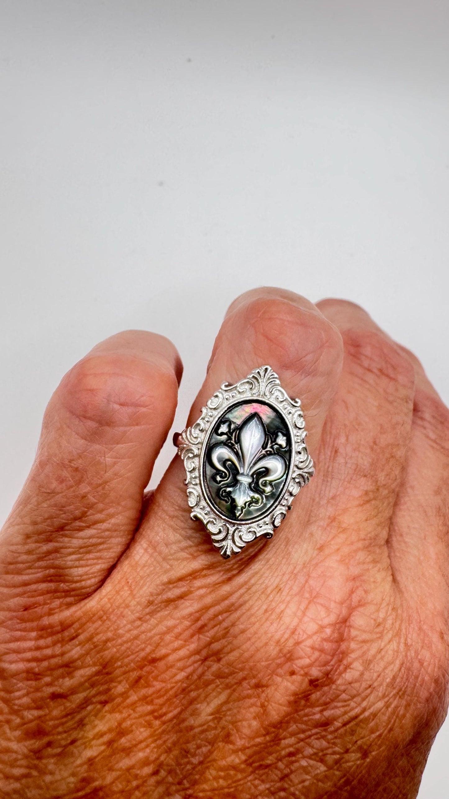 Vintage 3 graces Cameo 800 Silver Marcasite Cocktail Ring