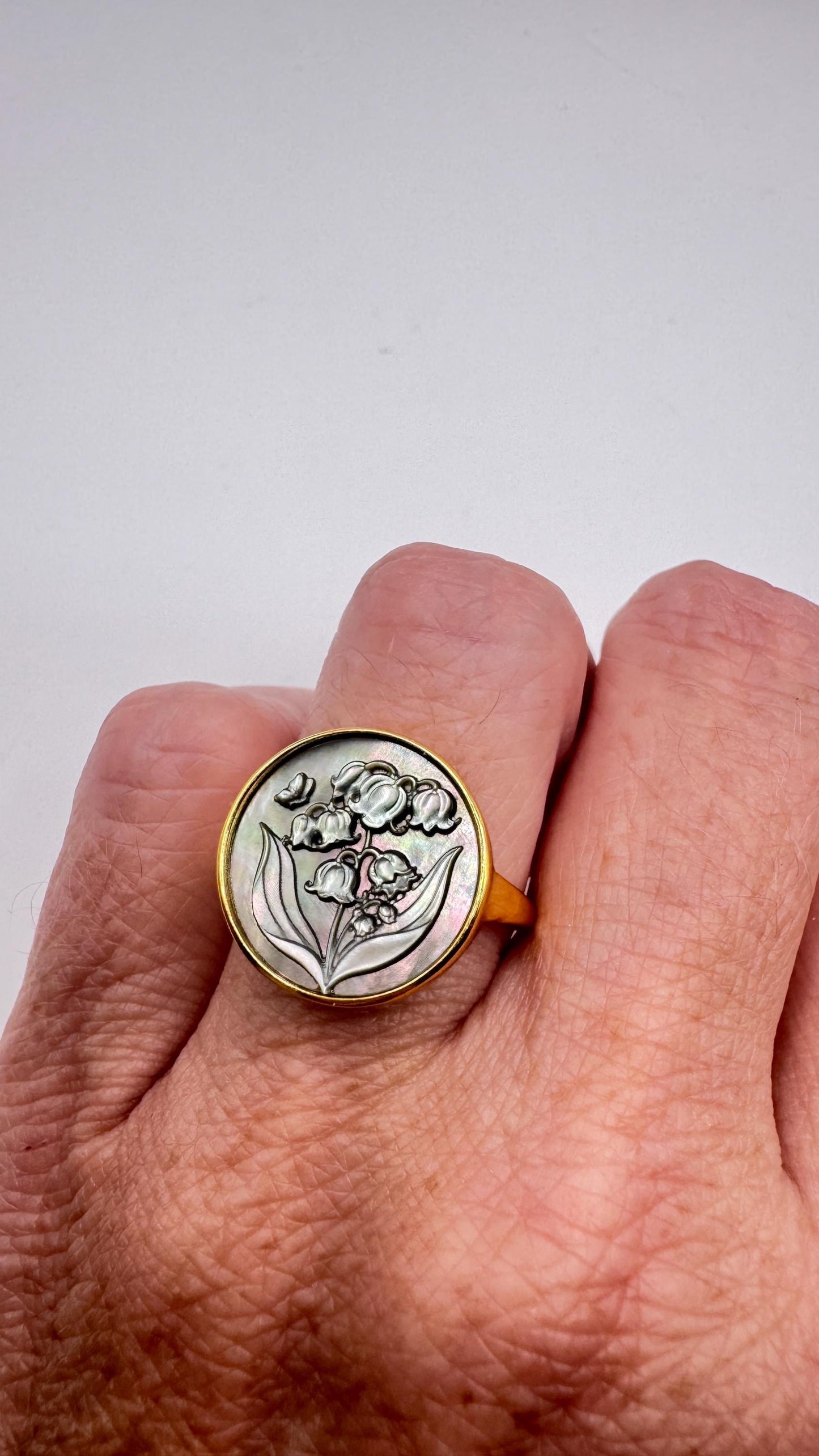 Vintage Lily of the Valley Abalone Cameo 925 Sterling Silver Ring