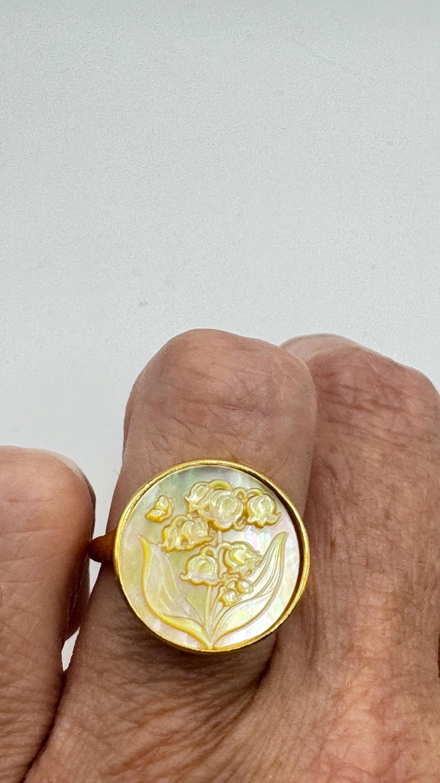 Vintage Lily of the Valley Abalone Cameo 925 Sterling Silver Ring