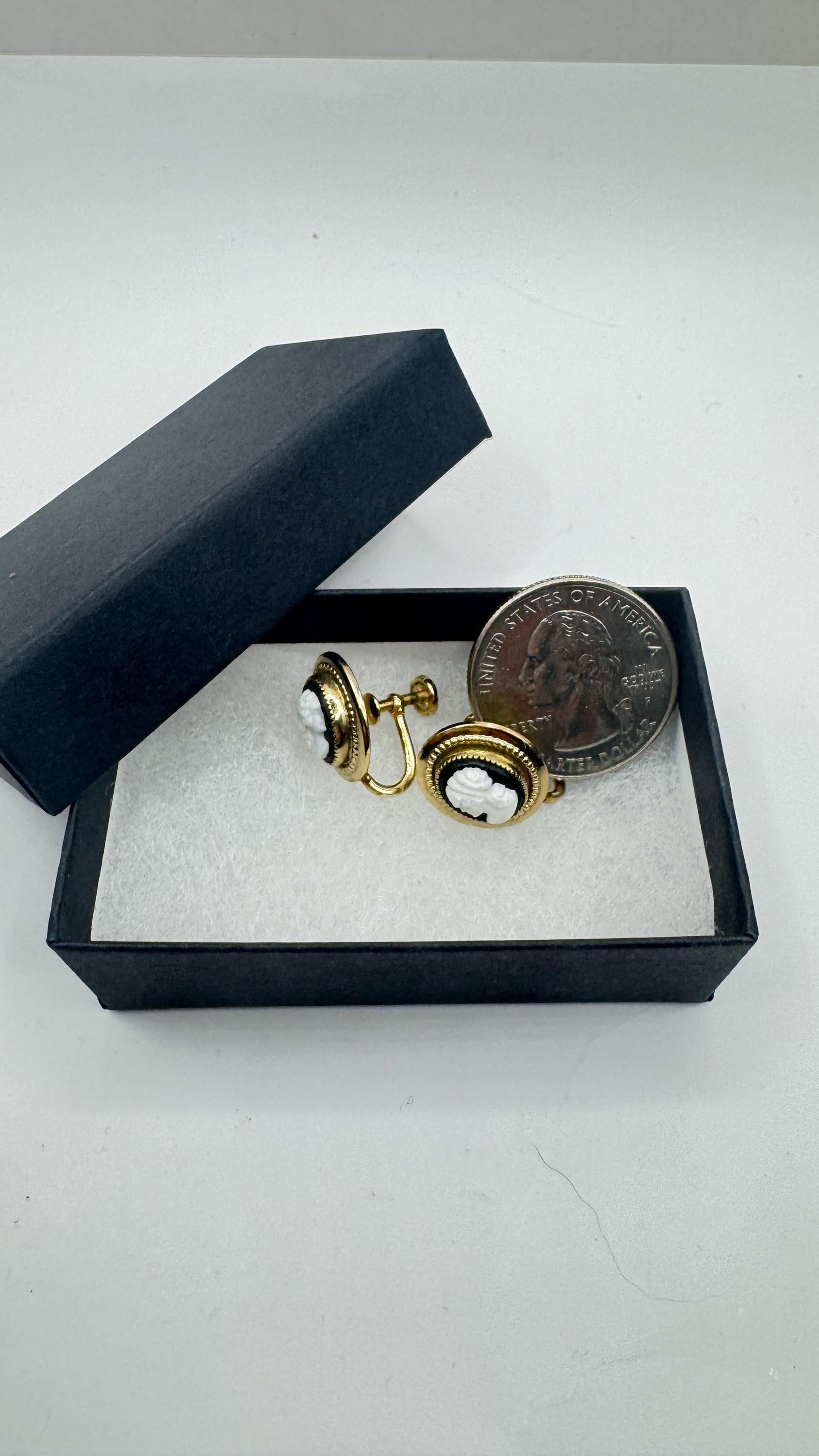 Vintage Cameo Gold filled Screw Back Earrings