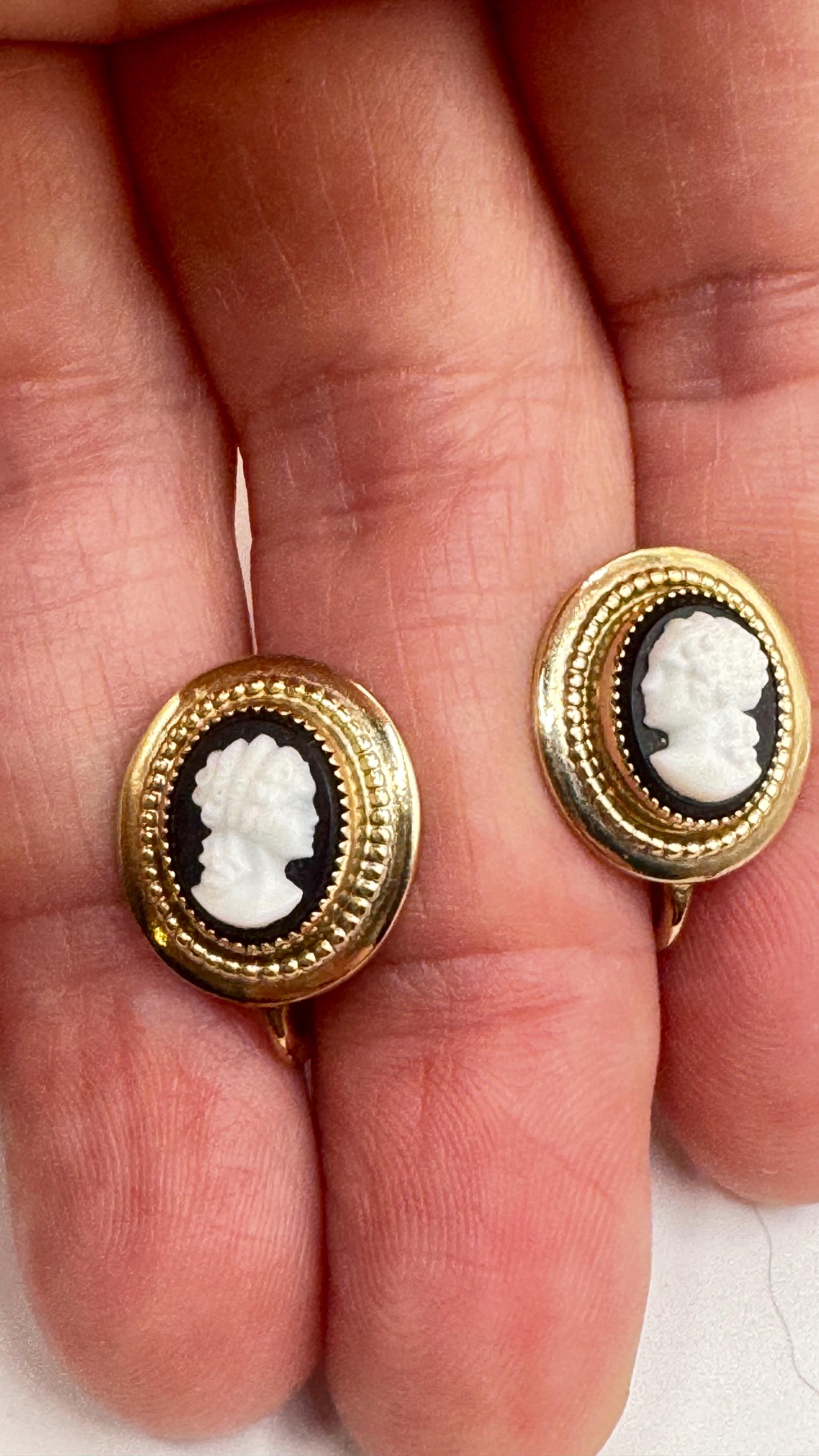 Vintage Cameo Gold filled Screw Back Earrings
