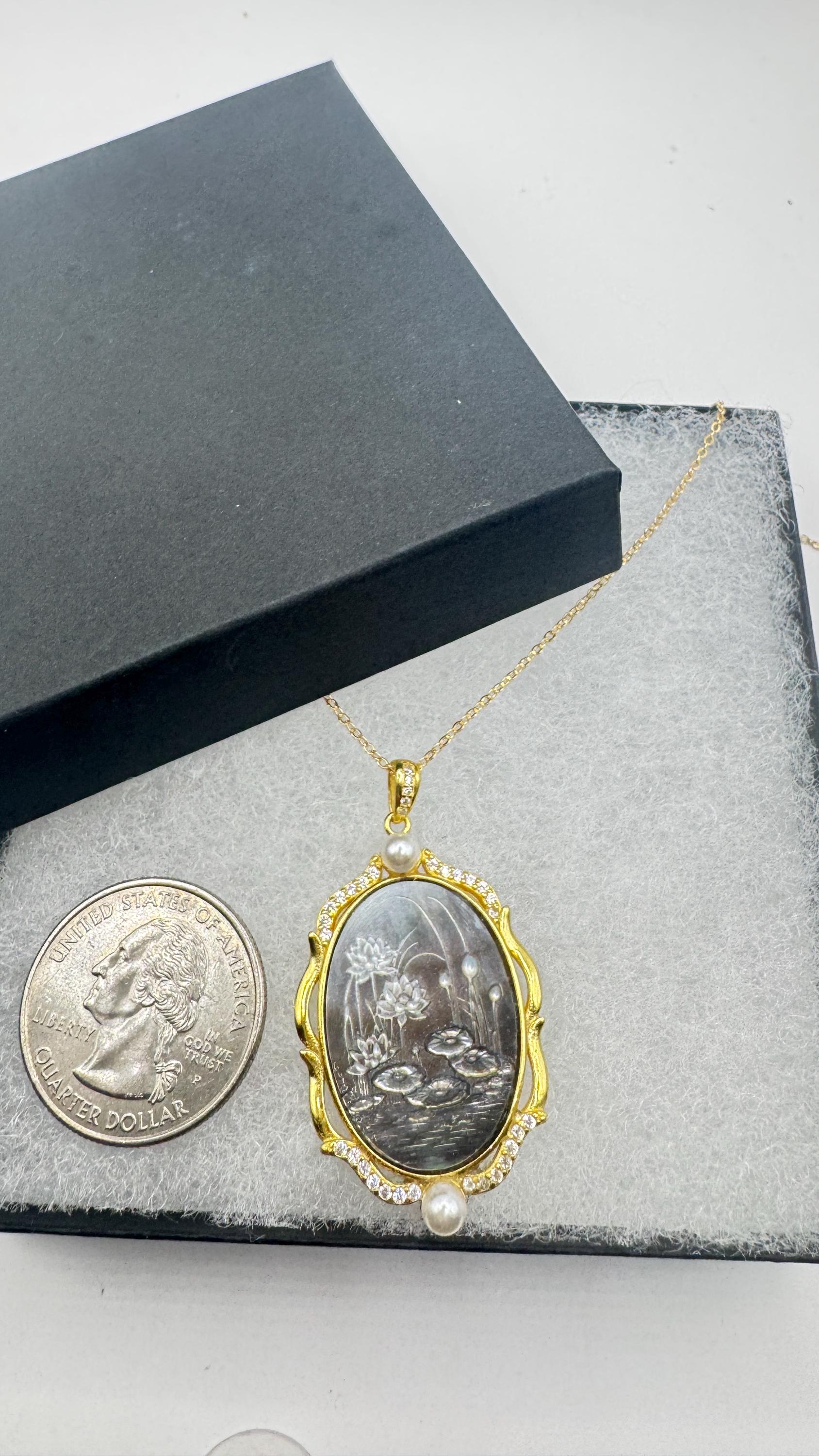 Vintage Lotus Flower Genuine Abalone Cameo Golden 925 Sterling Silver Necklace