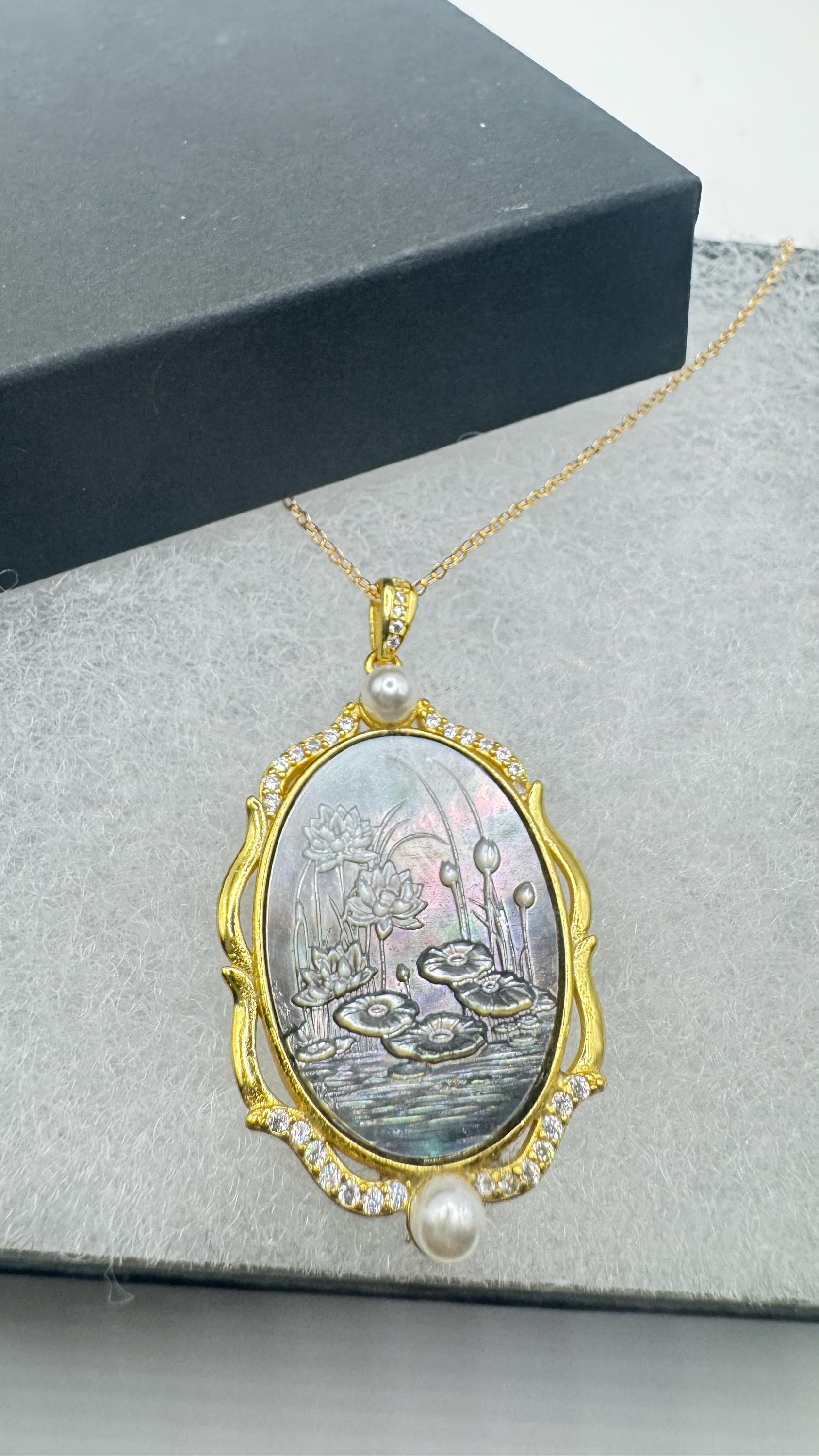 Vintage Lotus Flower Genuine Abalone Cameo Golden 925 Sterling Silver Necklace