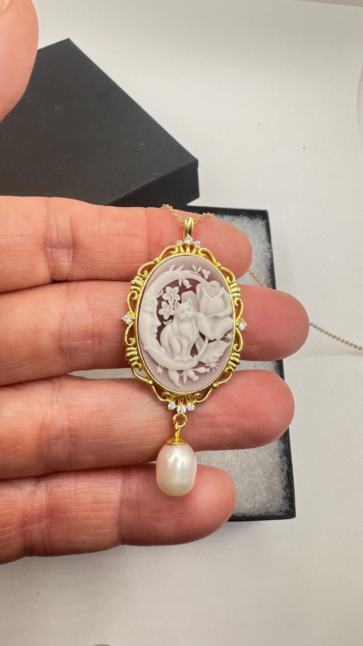 Vintage Red Onyx Cameo Golden 925 Sterling silver Necklace Choker