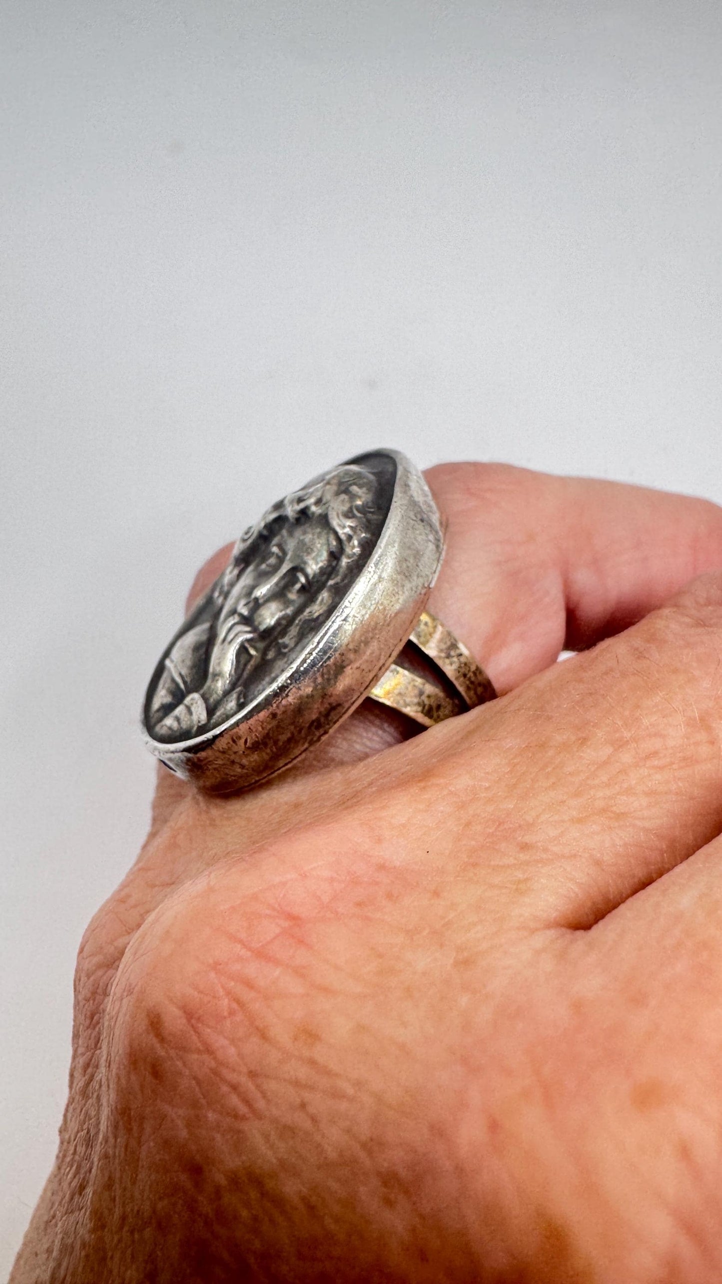 Vintage Child Cameo Ring in 925 Sterling Silver