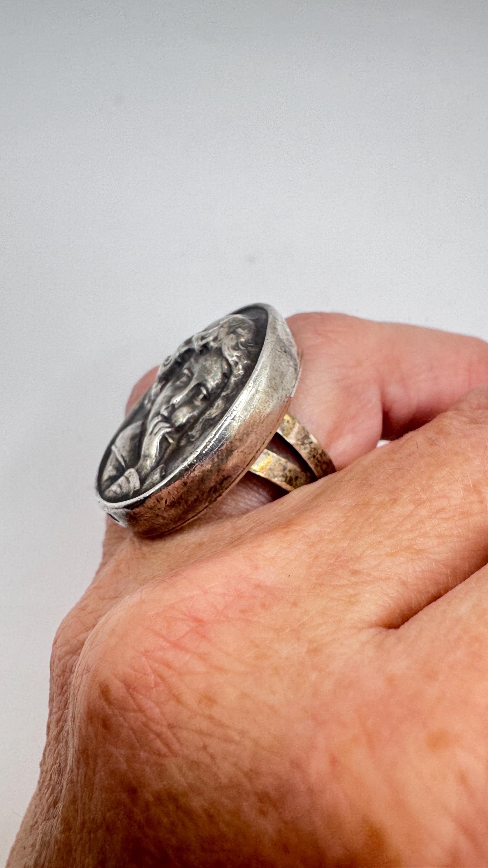 Vintage Child Cameo Ring in 925 Sterling Silver