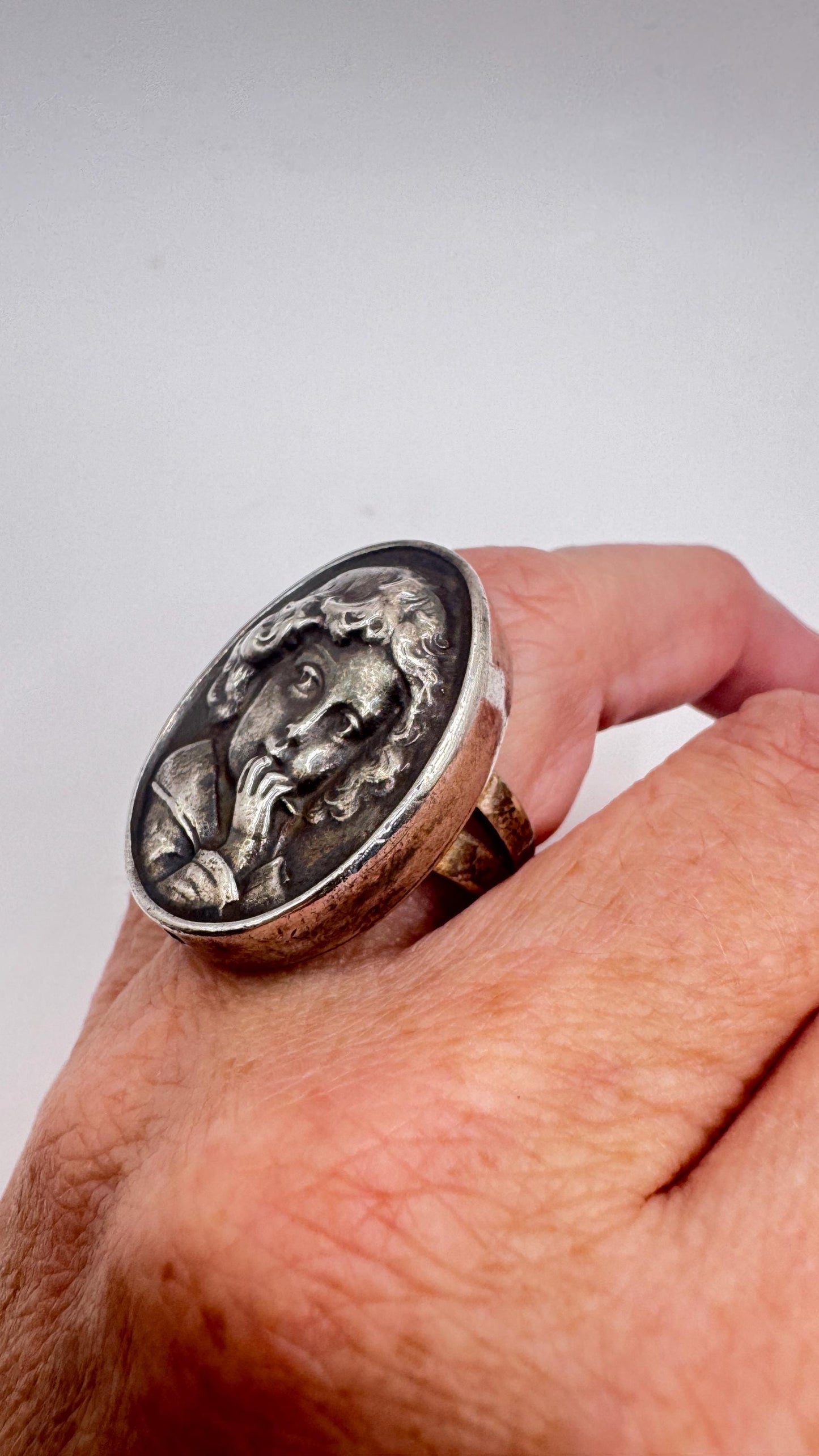 Vintage Child Cameo Ring in 925 Sterling Silver