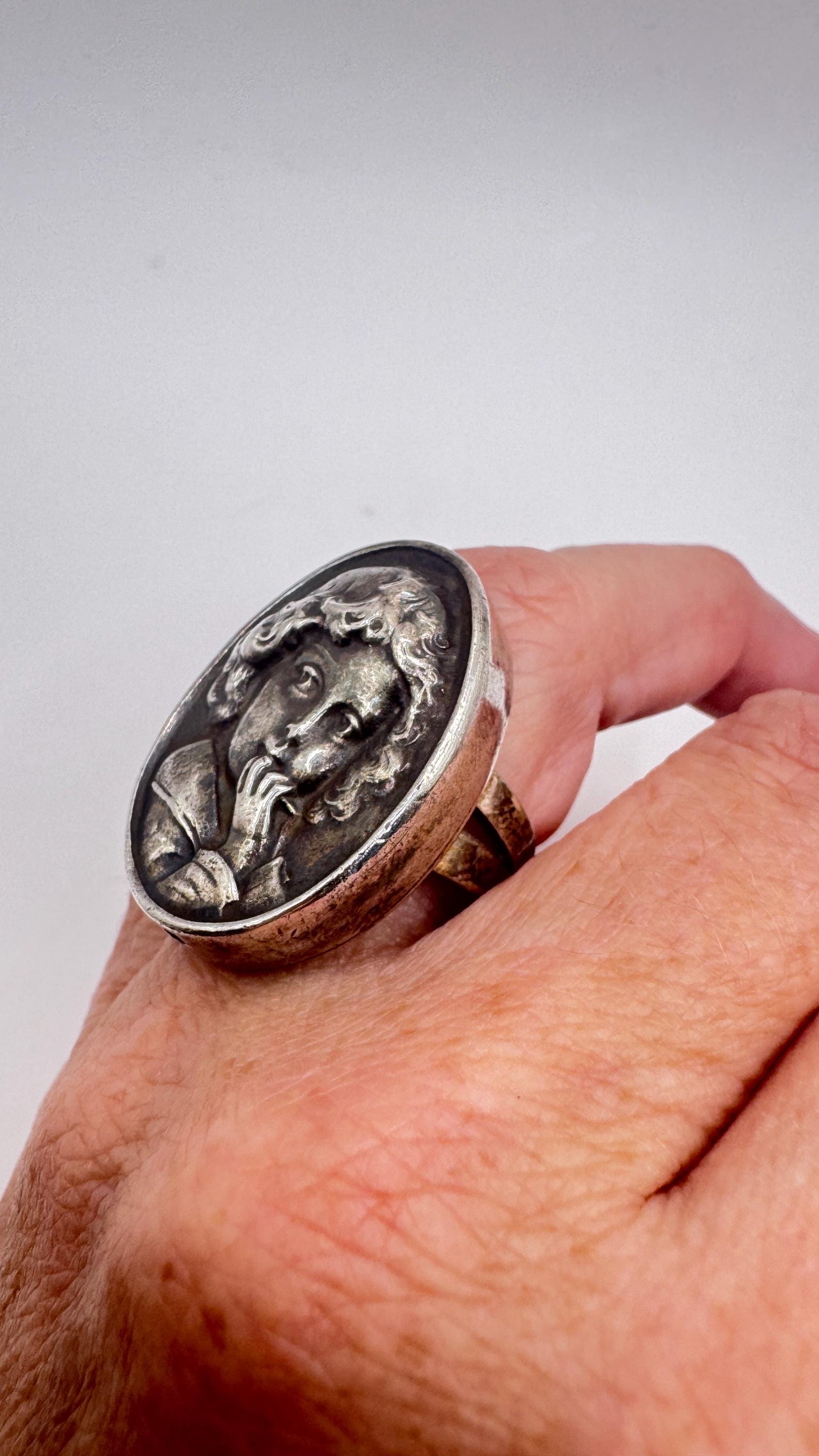 Vintage Child Cameo Ring in 925 Sterling Silver