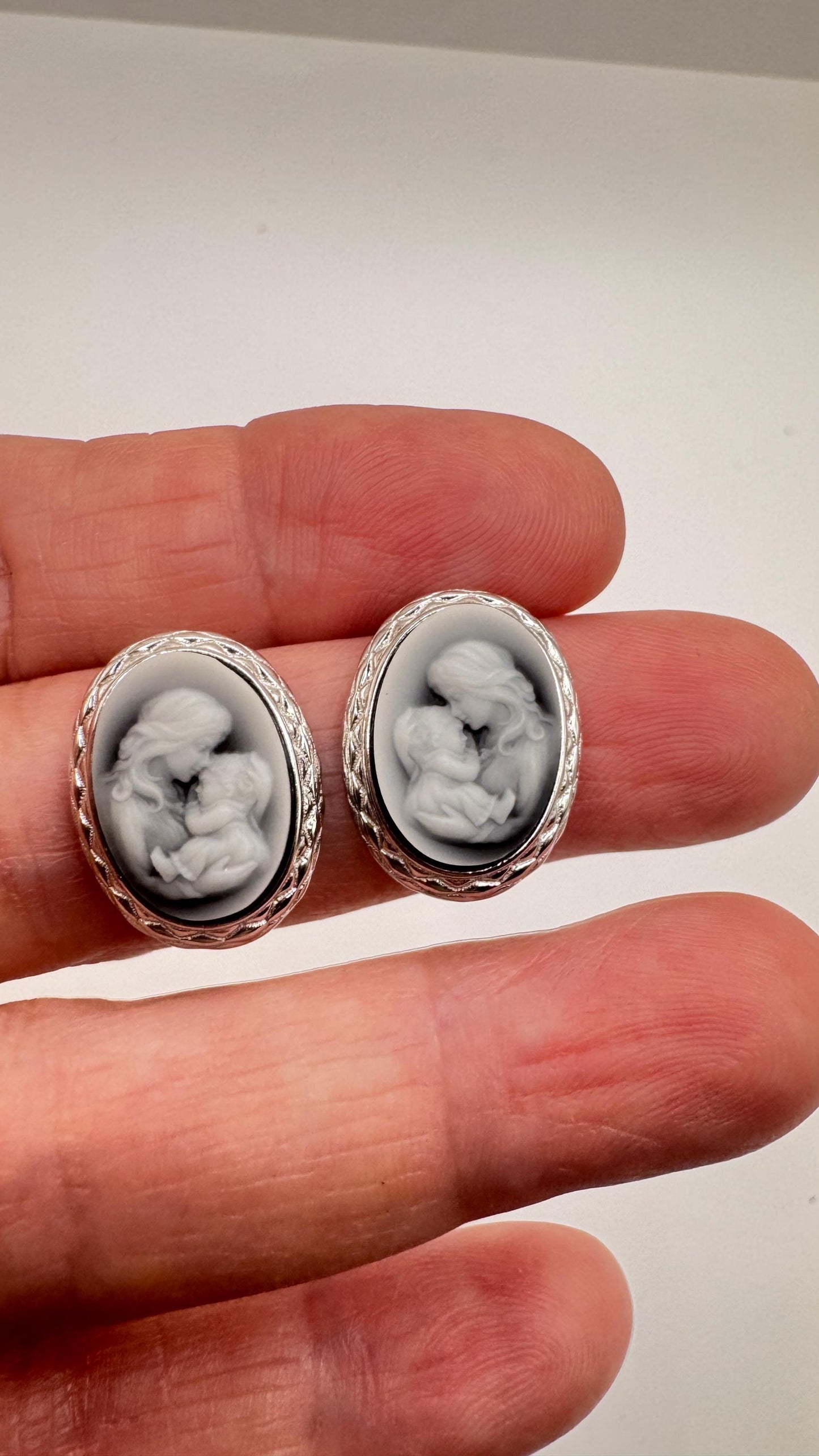 Vintage Mother Child Cameo Golden 925 Sterling Silver Stud Earrings