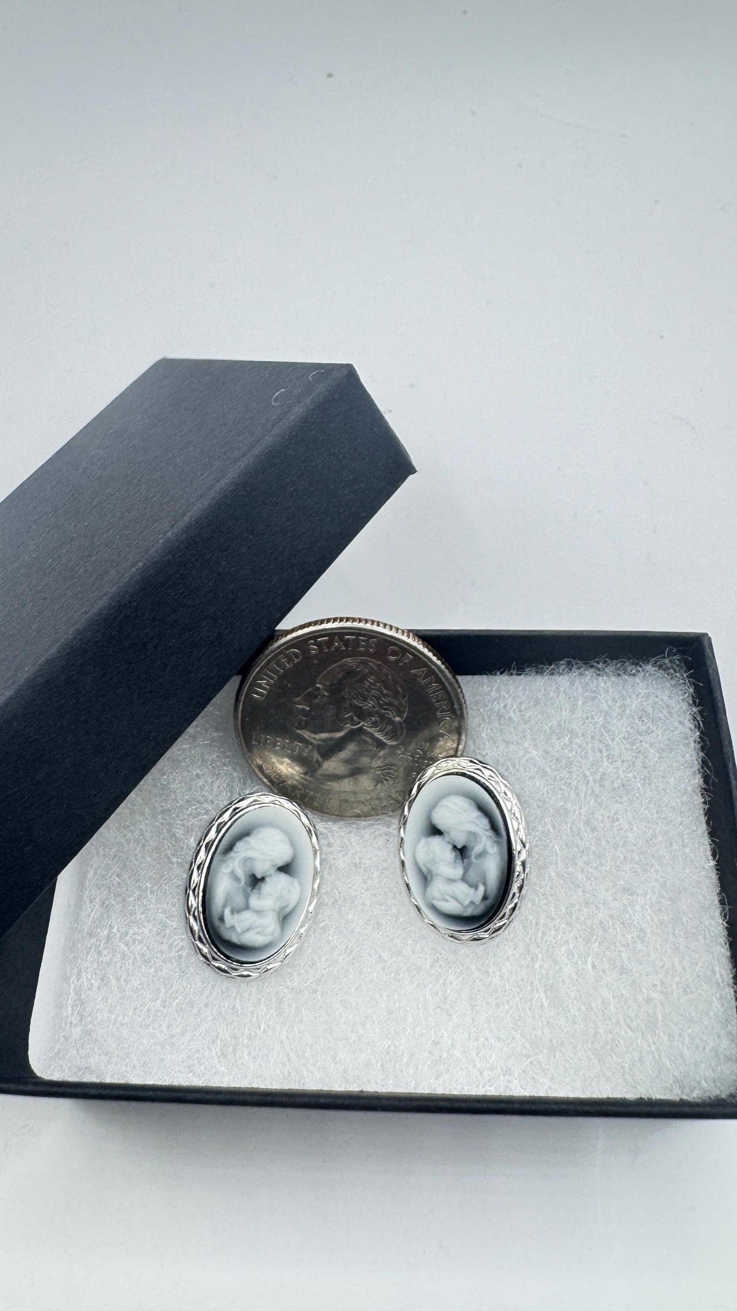 Vintage Mother Child Cameo Golden 925 Sterling Silver Stud Earrings