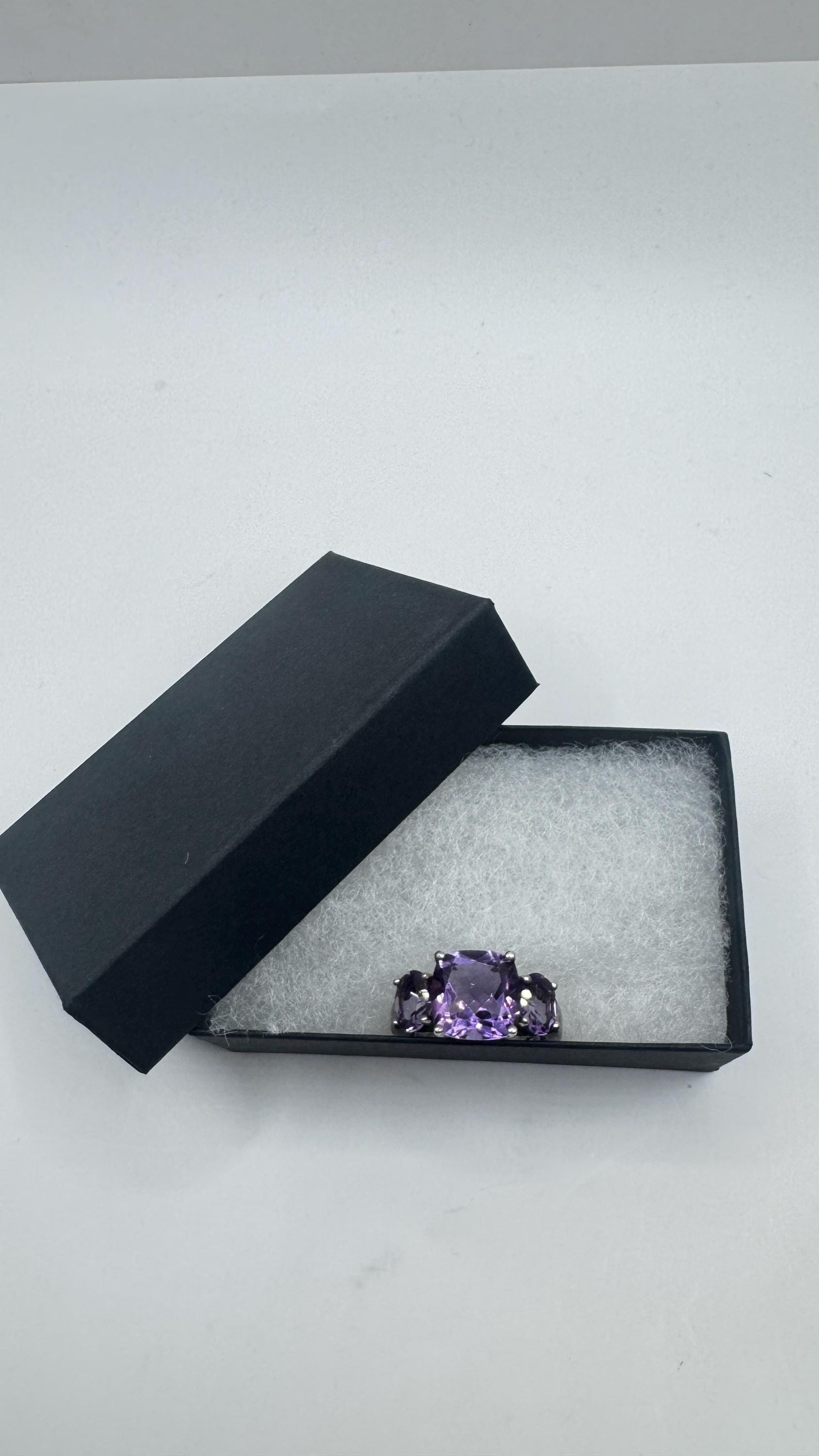 Vintage Purple Amethyst Ring 925 Sterling Silver Gothic Size 8