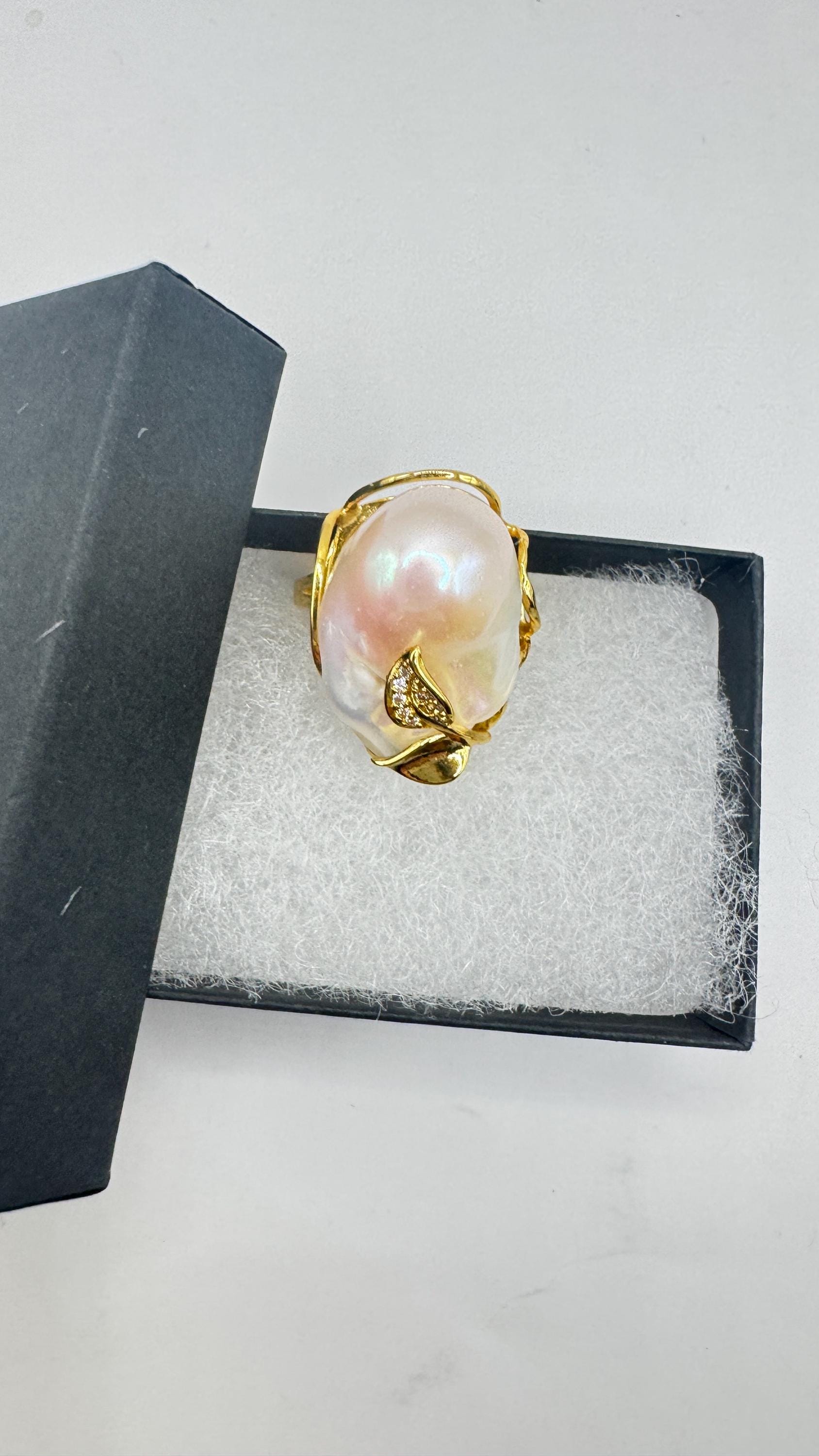 Vintage Biwa Pearl Ring Golden 925 Sterling Silver Cocktail Statement Adjustable