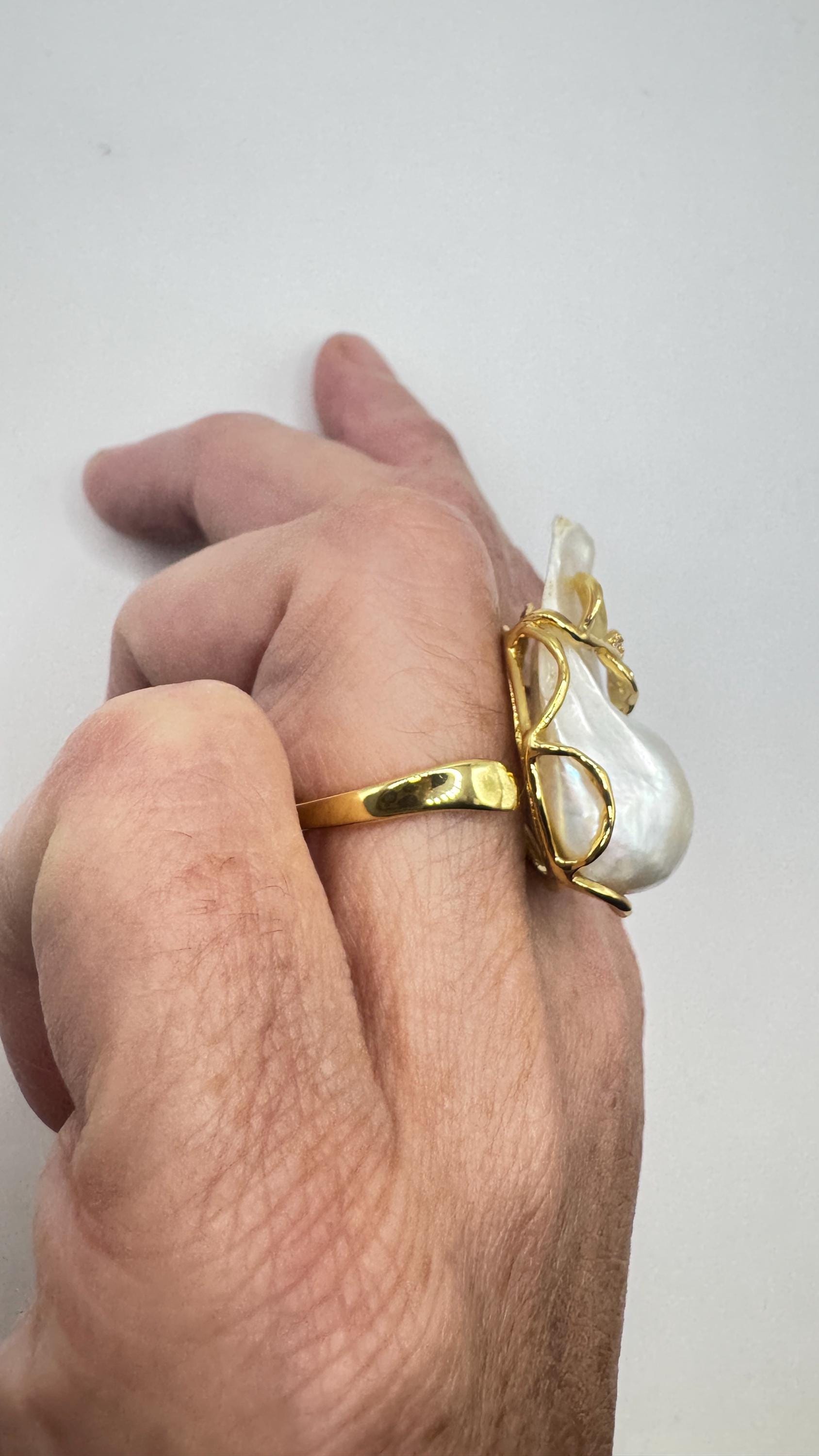 Vintage Biwa Pearl Ring Golden 925 Sterling Silver Cocktail Statement Adjustable