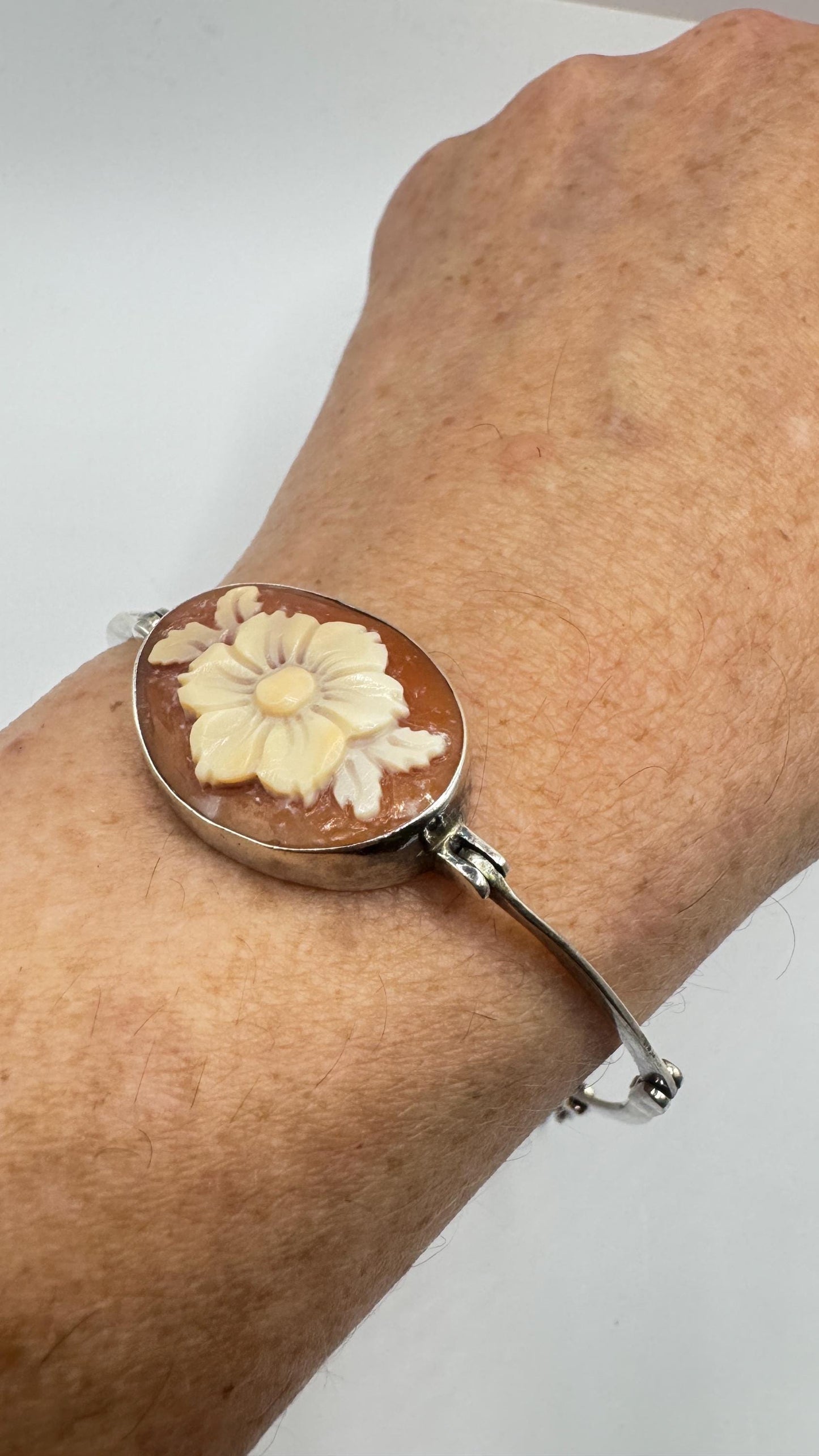 Vintage Flower Cameo Bracelet 925 sterling silver