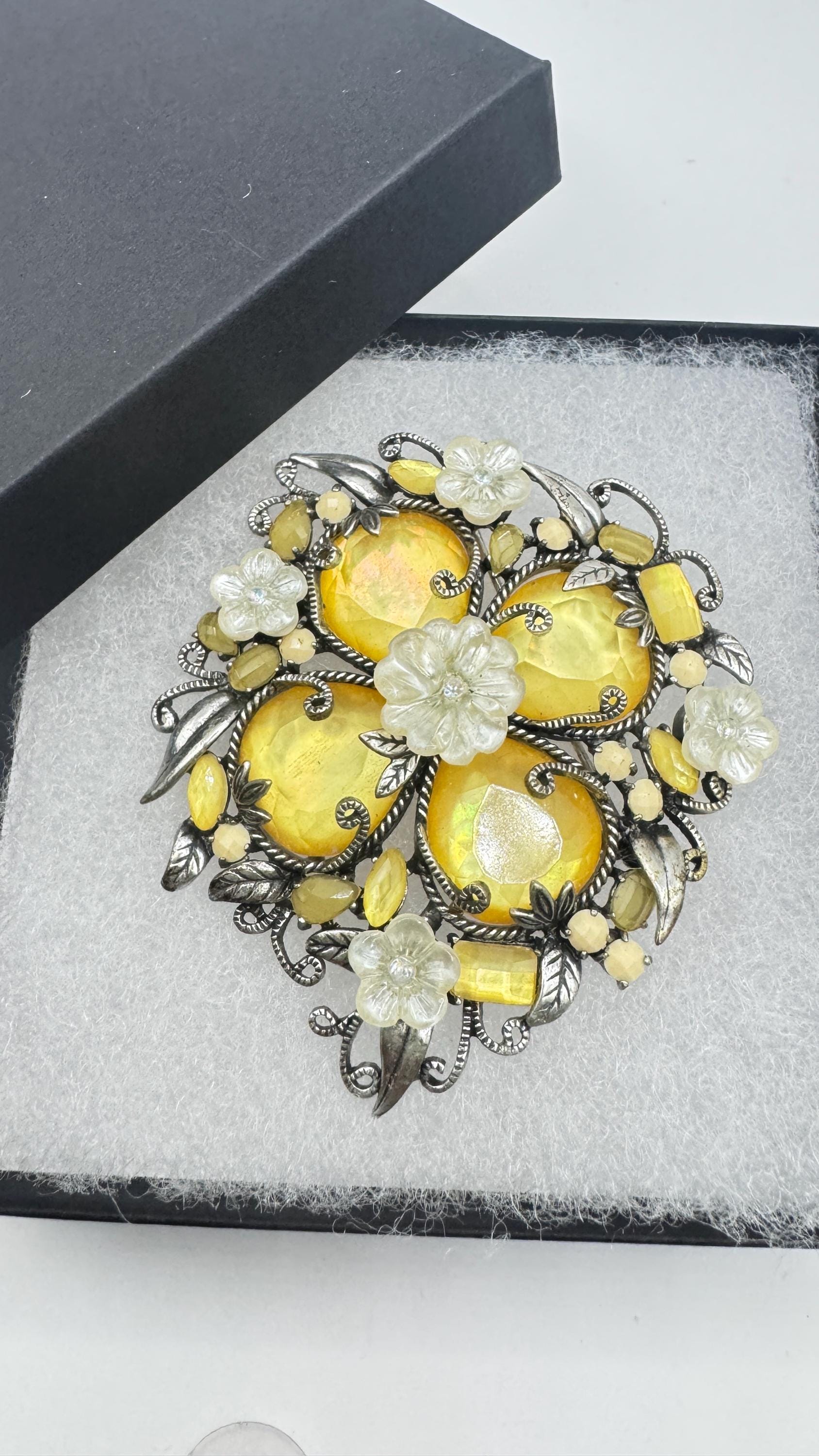 Vintage Rhinestone Black Crystal Brooch Pin