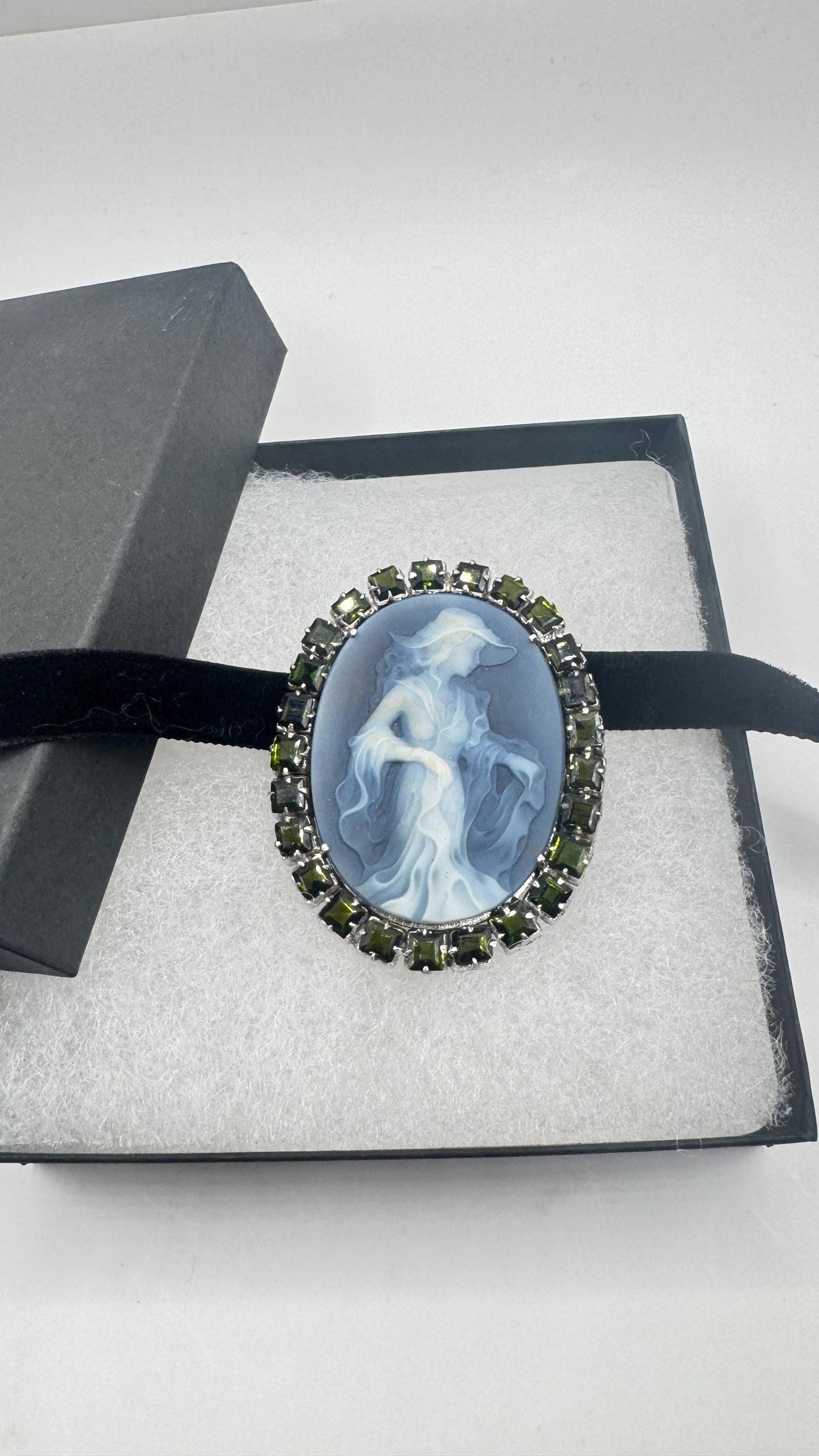Vintage Moon Goddess Genuine Black Onyx Cameo Gold Sterling Silver Necklace Pin Brooch