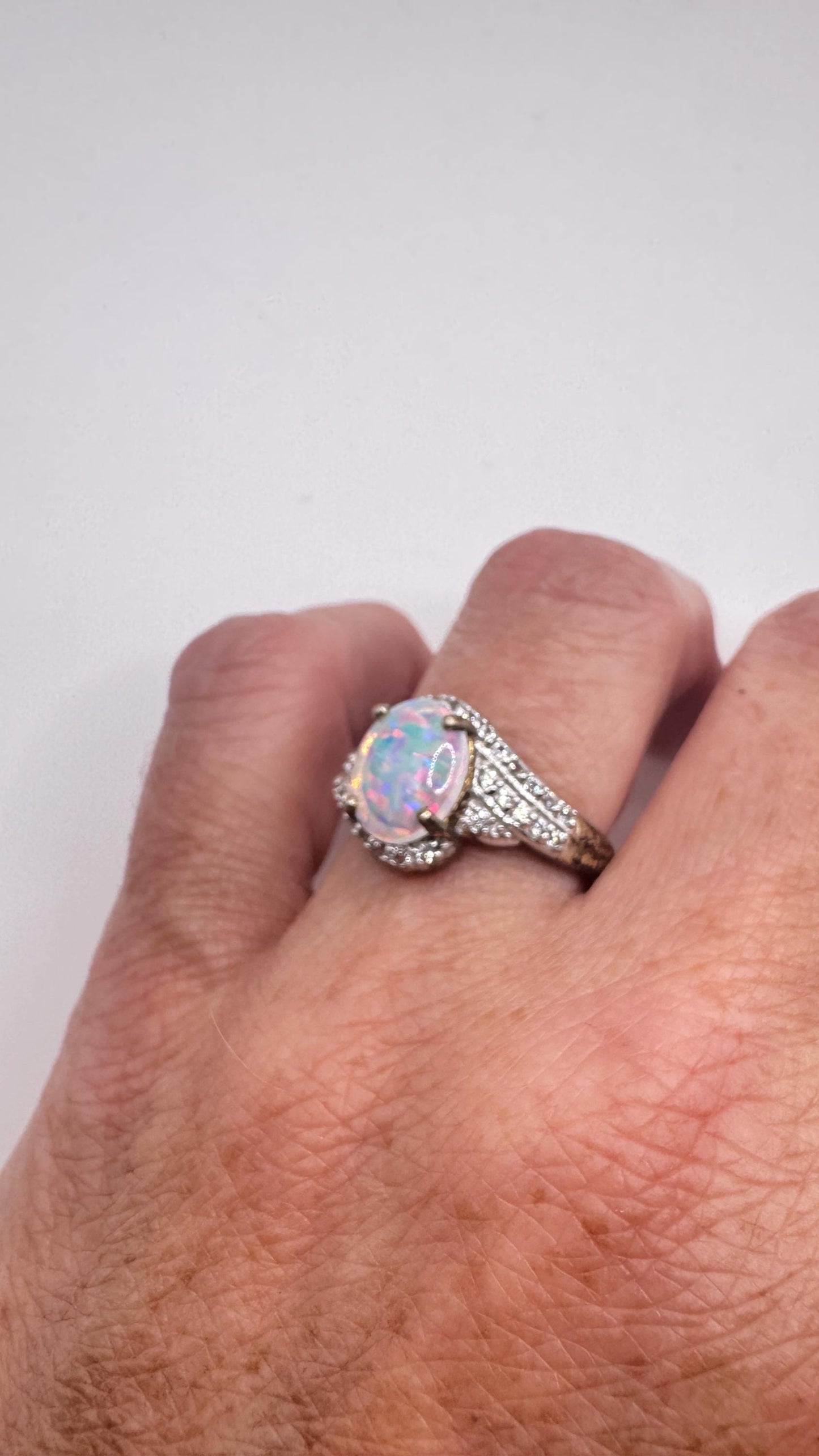 Vintage White Fire Opal Ring 925 Sterling Silver Rhodium