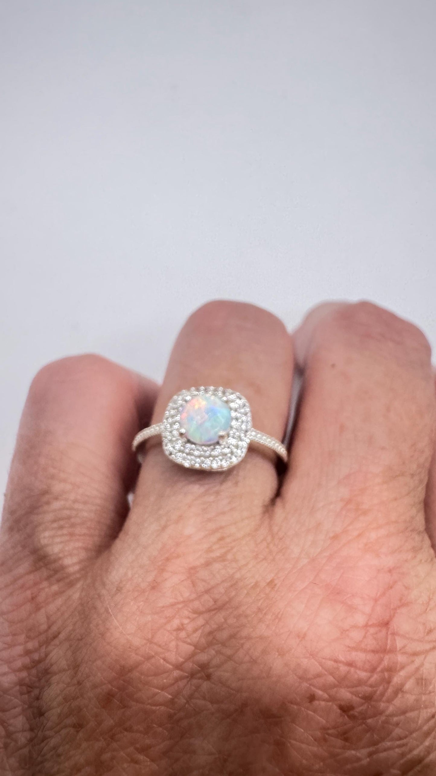 Vintage White Fire Opal Ring 925 Sterling Silver Rhodium