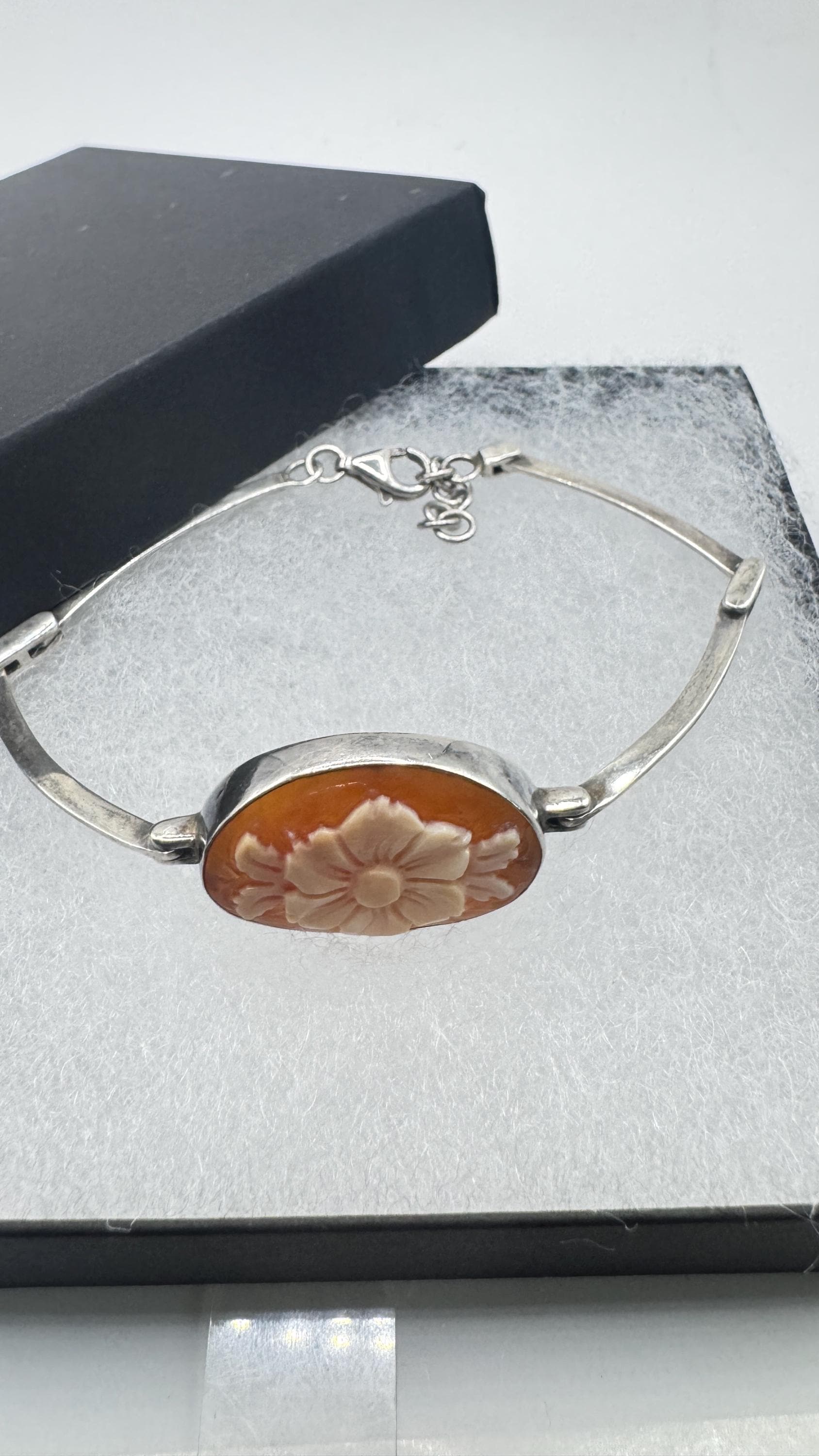 Vintage Flower Cameo Bracelet 925 sterling silver