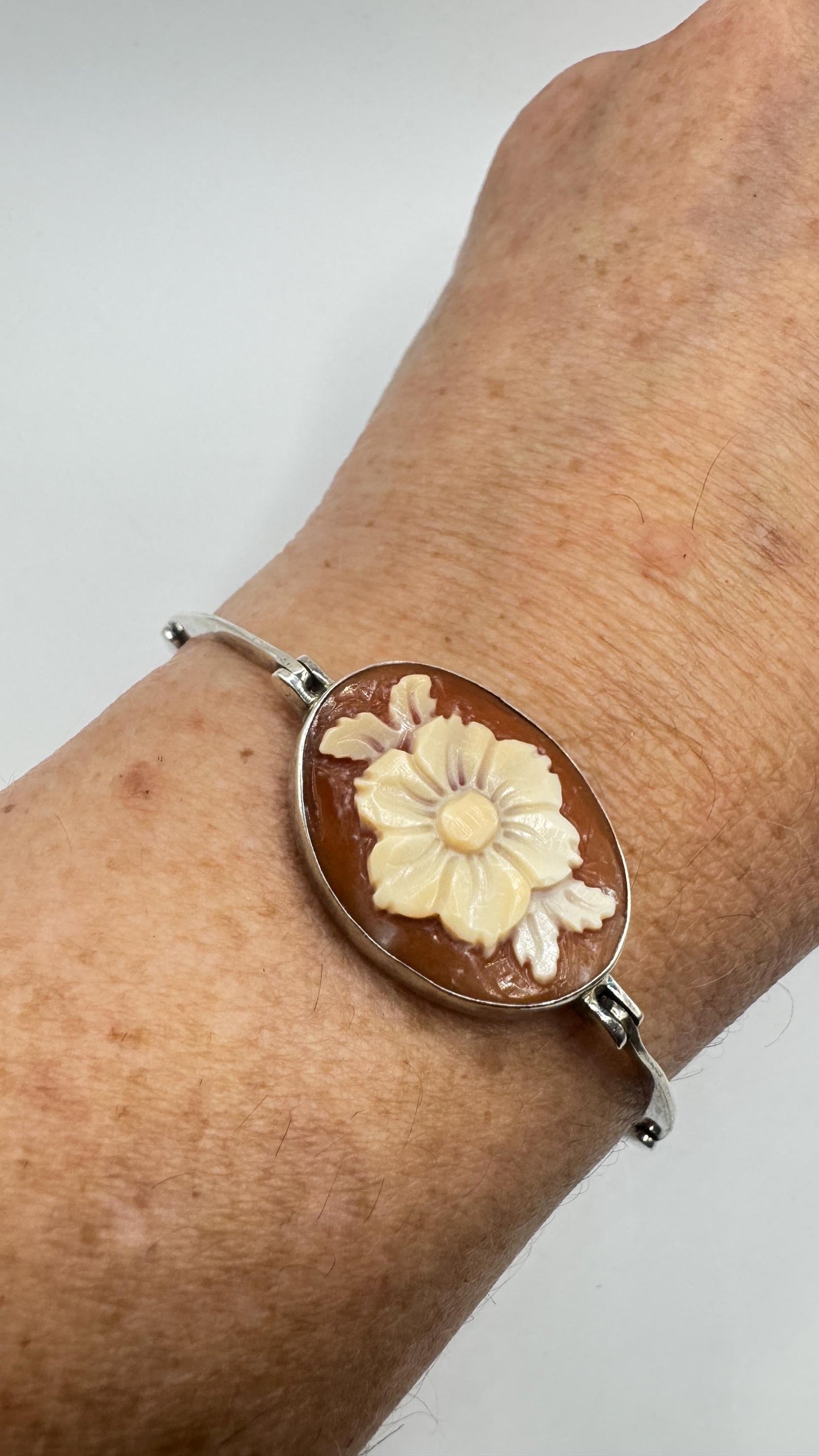 Vintage Flower Cameo Bracelet 925 sterling silver