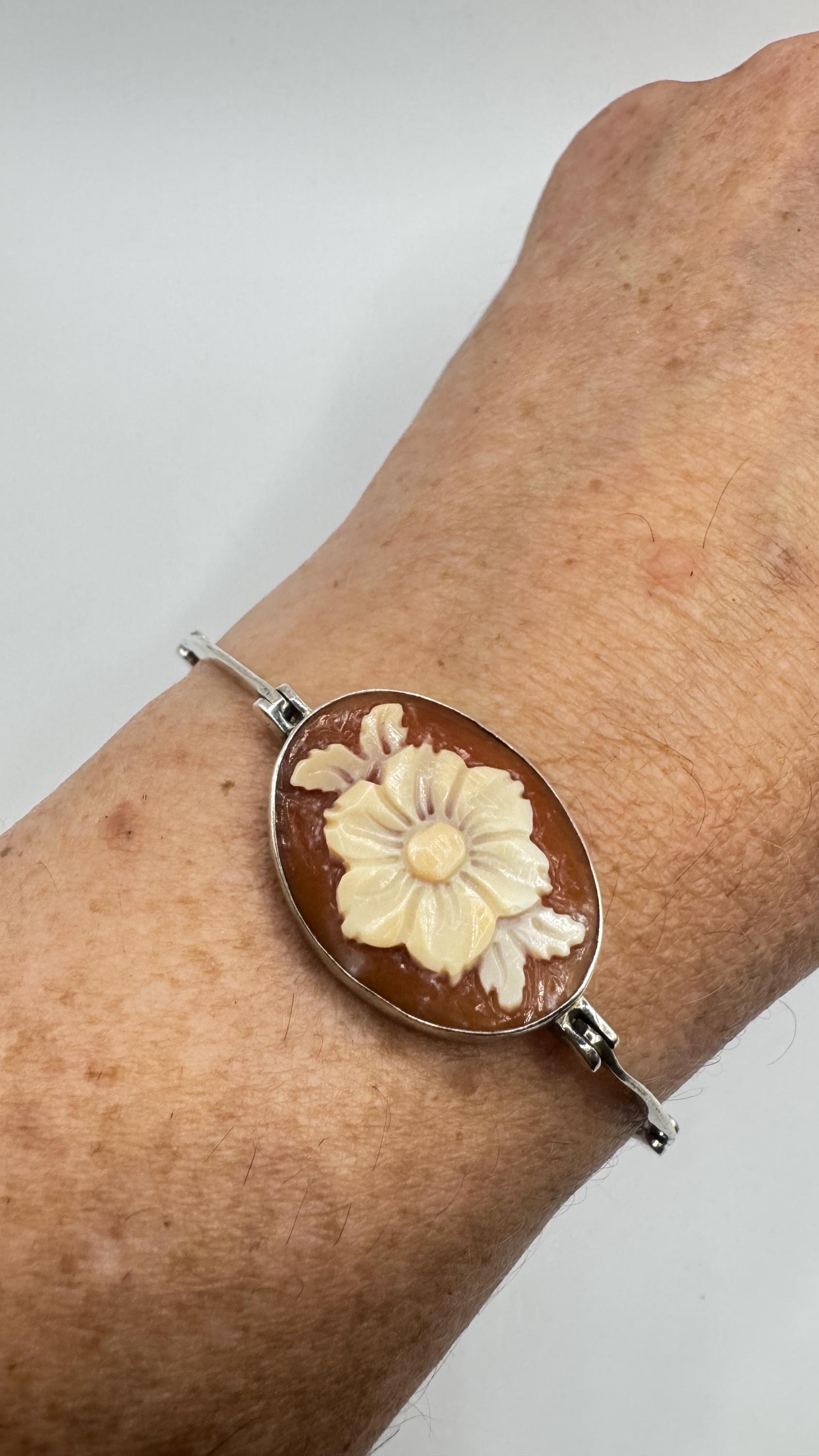 Vintage Flower Cameo Bracelet 925 sterling silver