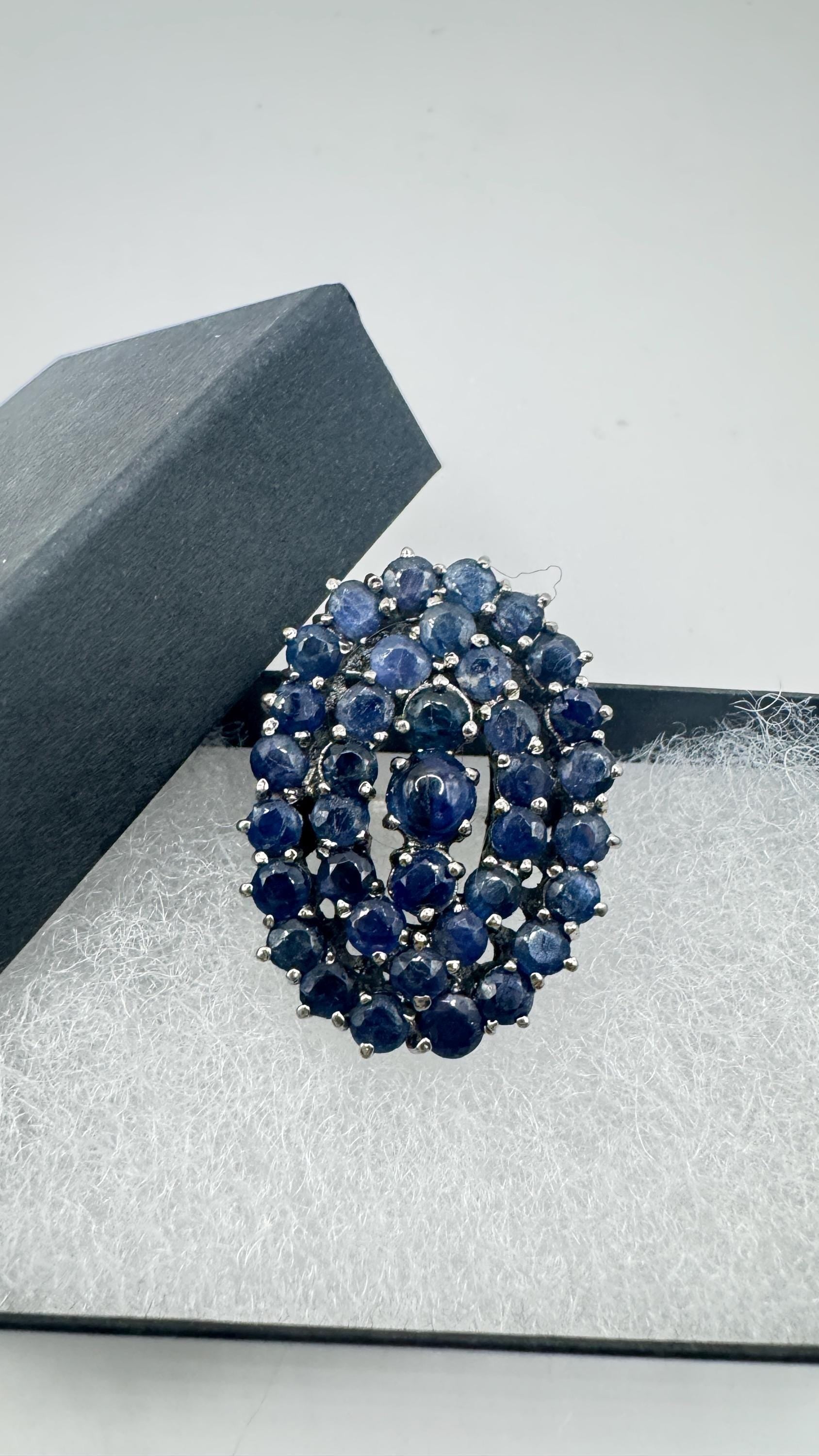Vintage Blue Sapphire 925 Sterling Silver Gothic Ring Size 7