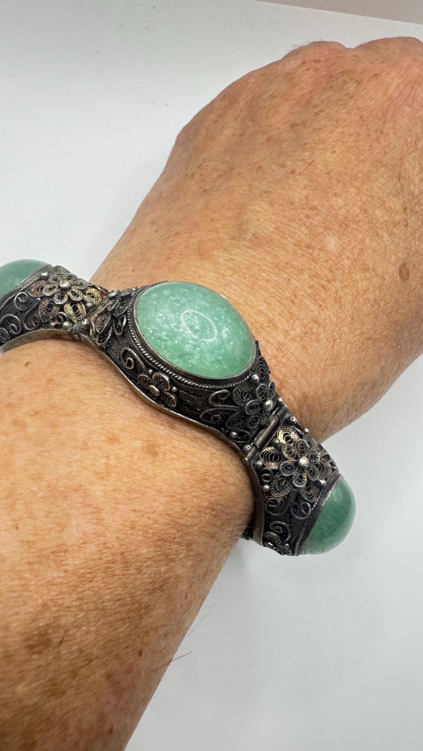 Vintage Green Nephite Jade Bracelet 925 Sterling Silver Filigree