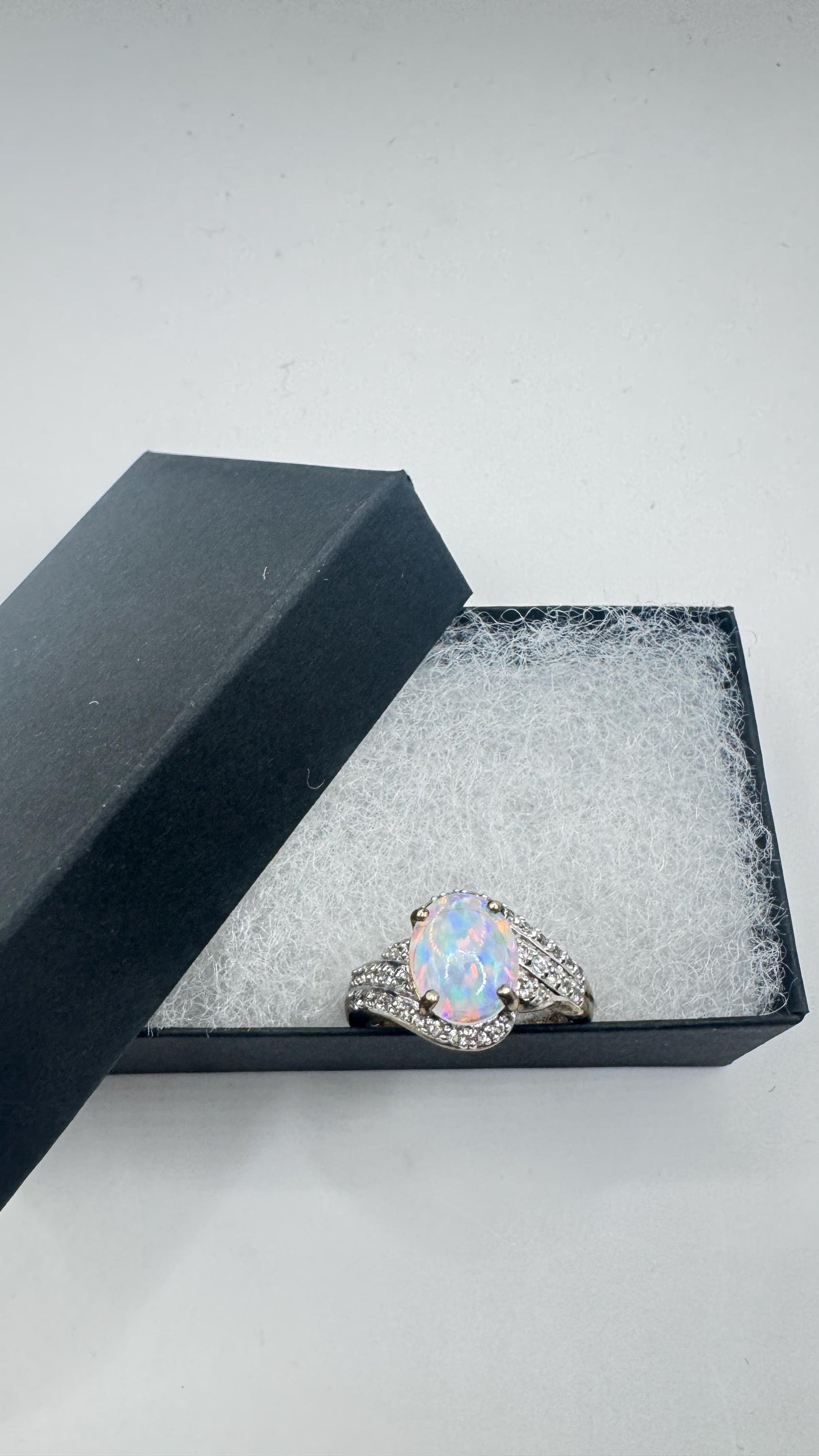 Vintage White Fire Opal Ring 925 Sterling Silver Rhodium