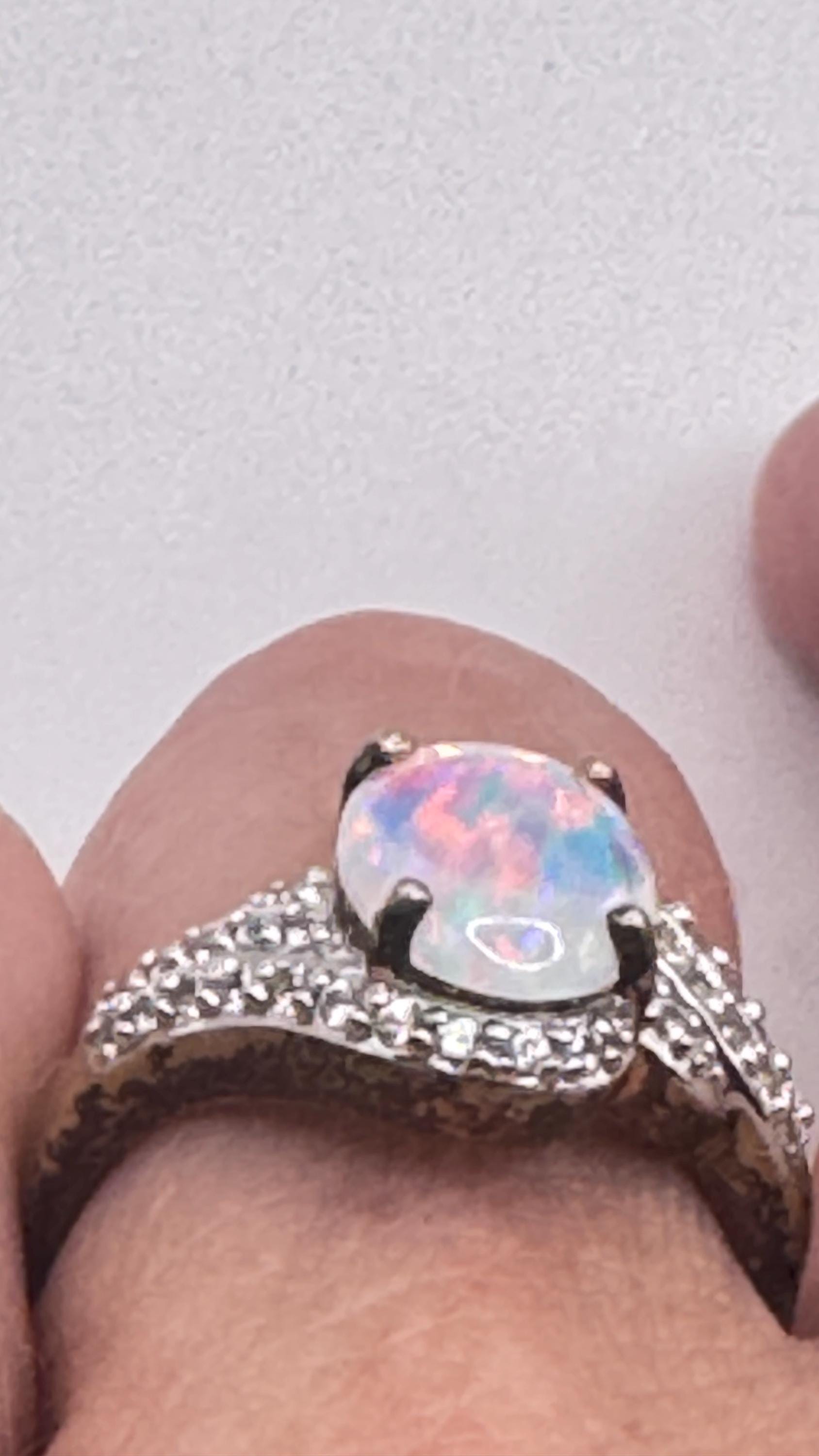 Vintage White Fire Opal Ring 925 Sterling Silver Rhodium