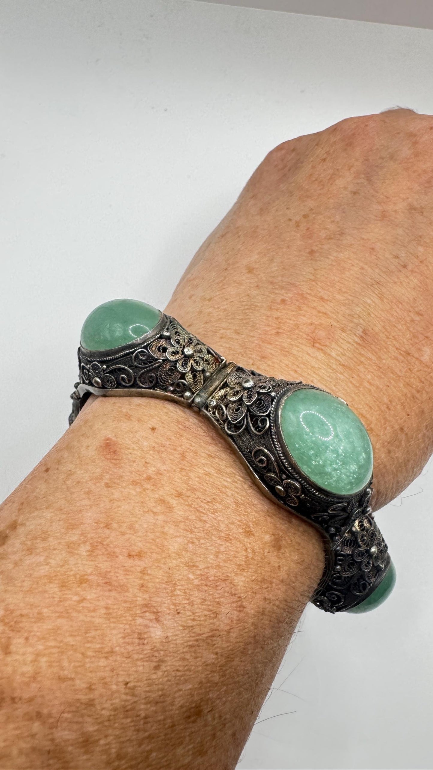 Vintage Green Nephite Jade Bracelet 925 Sterling Silver Filigree