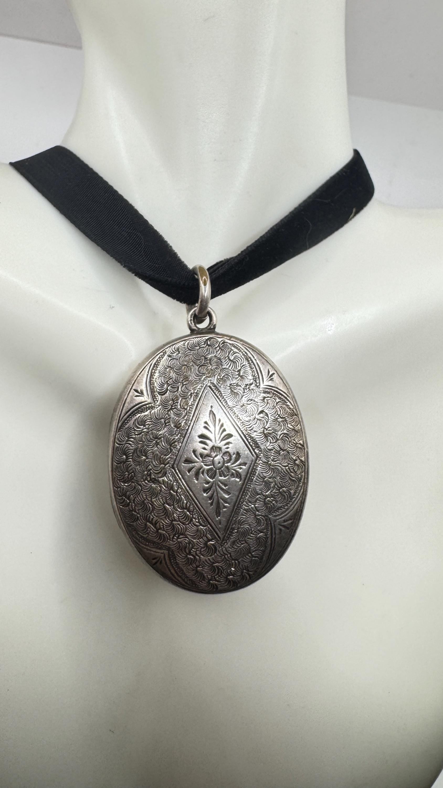 Vintage Locket Choker 925 Sterling Silver Necklace