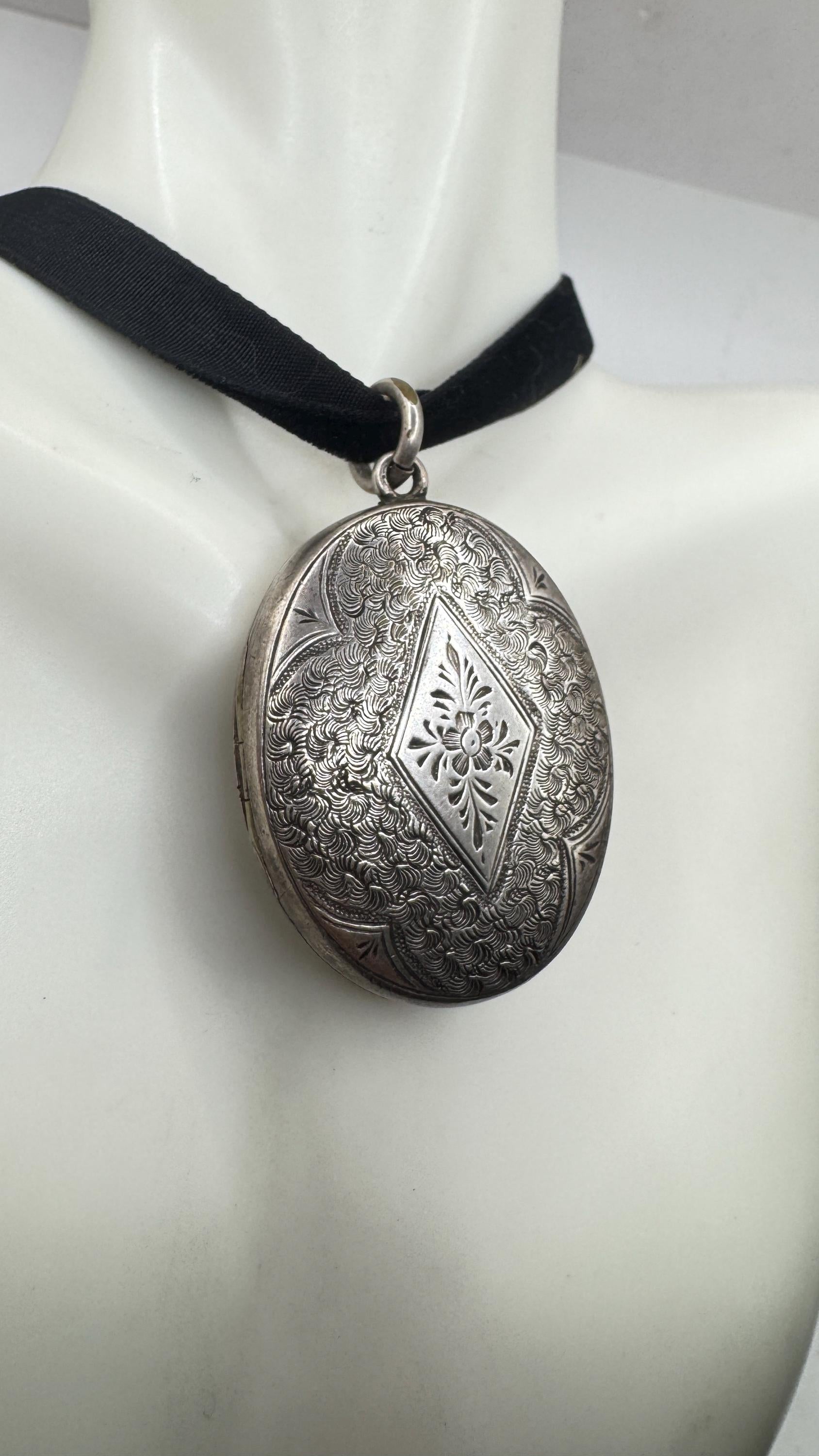 Vintage Locket Choker 925 Sterling Silver Necklace