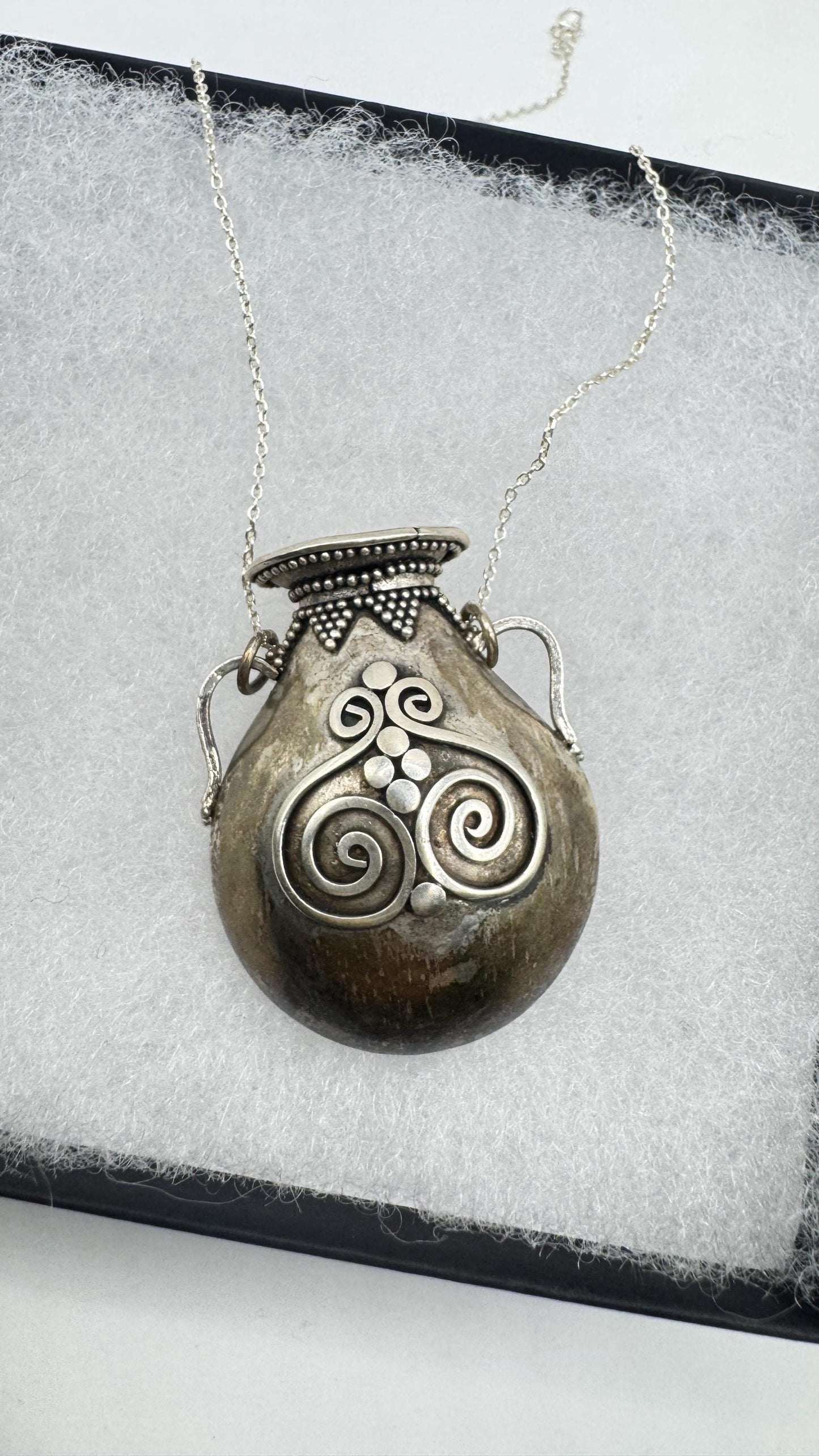 Vintage Perfume Oil Bottle 925 Sterling silver Pendant Necklace